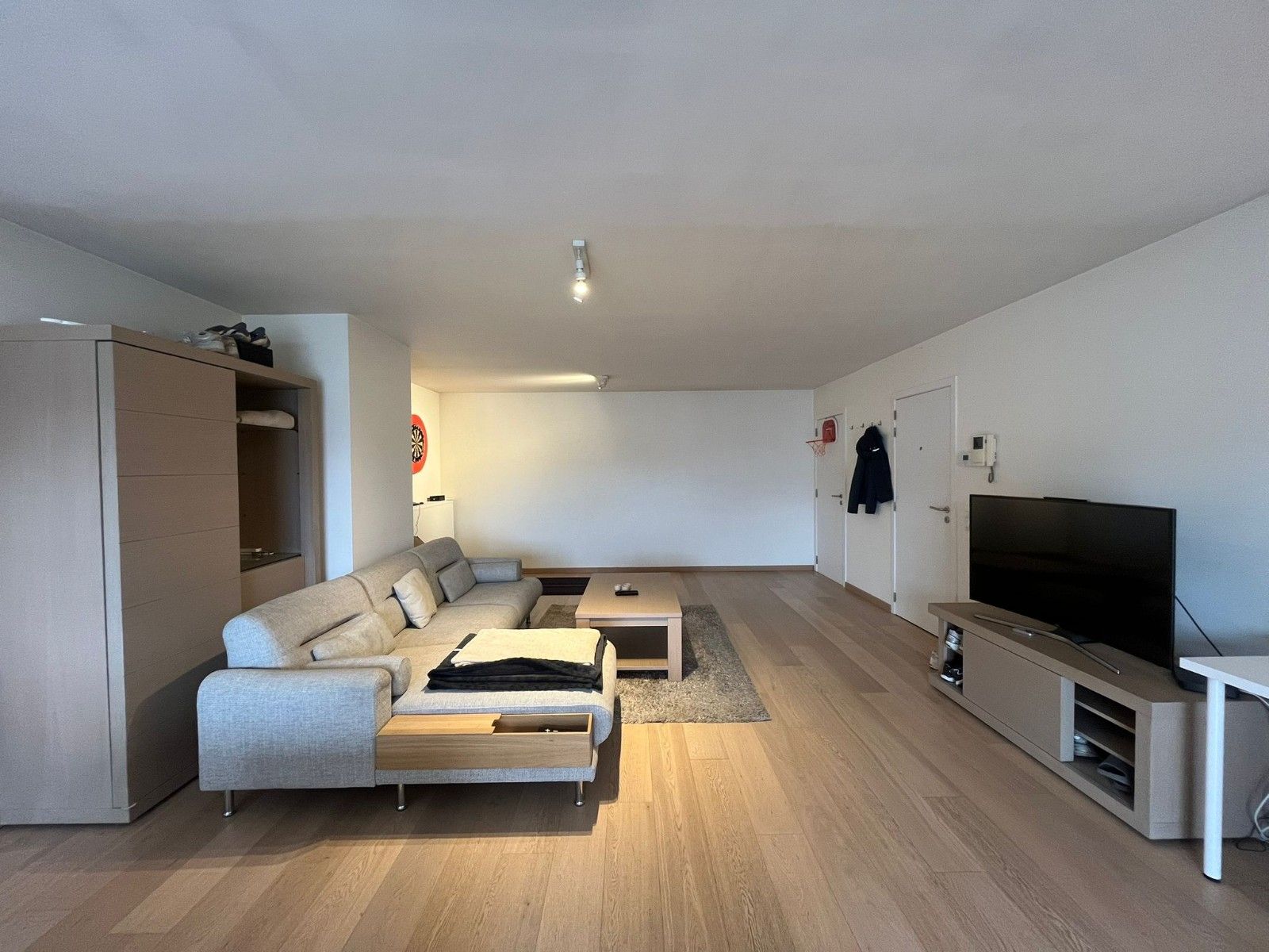 Uiterst ruim en luxueus appartement 130m² nabij het centrum van Waregem foto 16