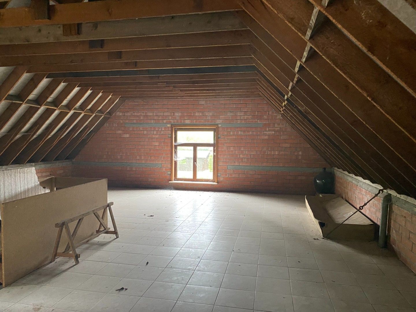 Hoeve met stallingen, bijhuis en grote schuur op een ruim perceel in Lembeke foto 14