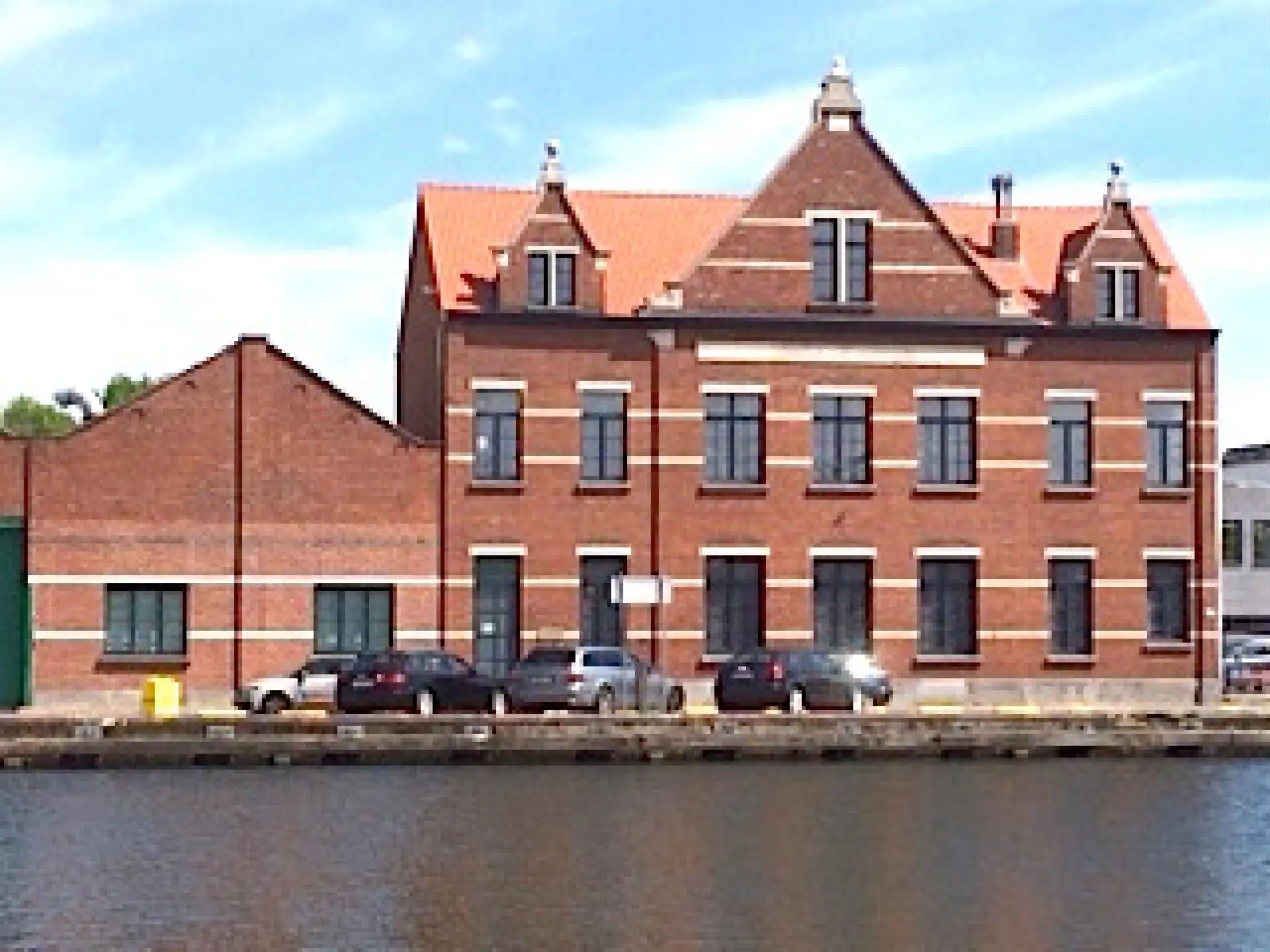 Kantoor te huur foto {{pictureIndex}}