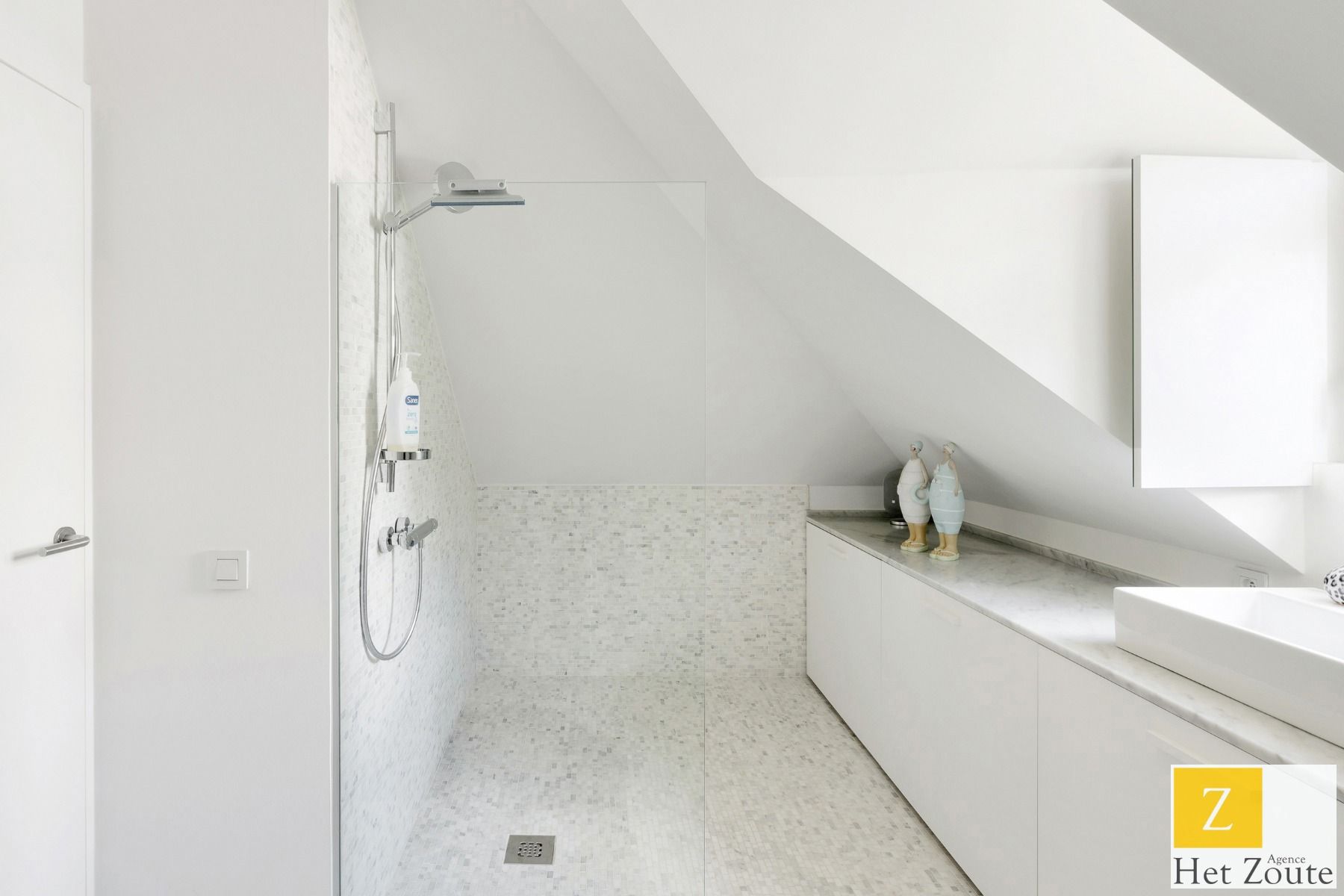 Instapklare villa in hartje Duinbergen foto 24