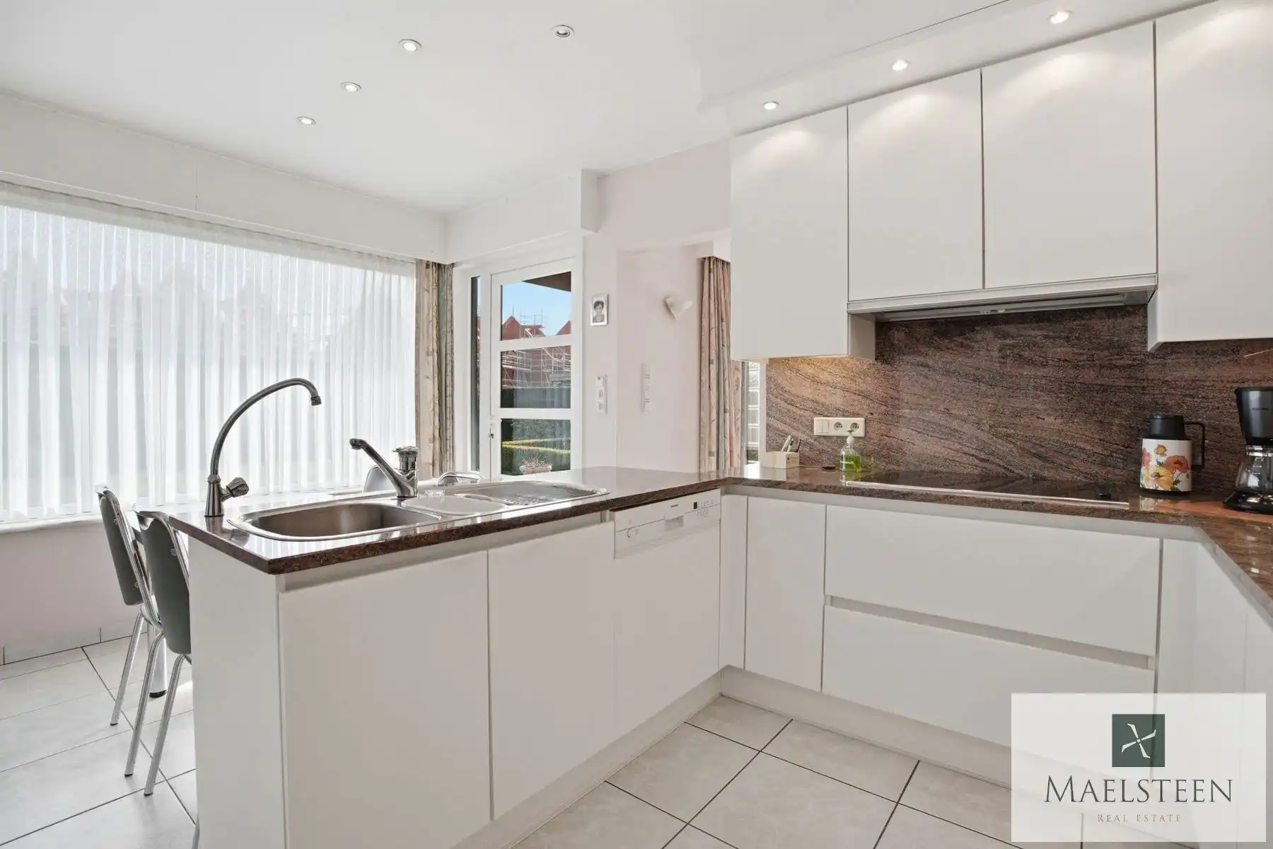 Instapklare woning met 4 slaapkamers te Sint-Andries Brugge foto 11