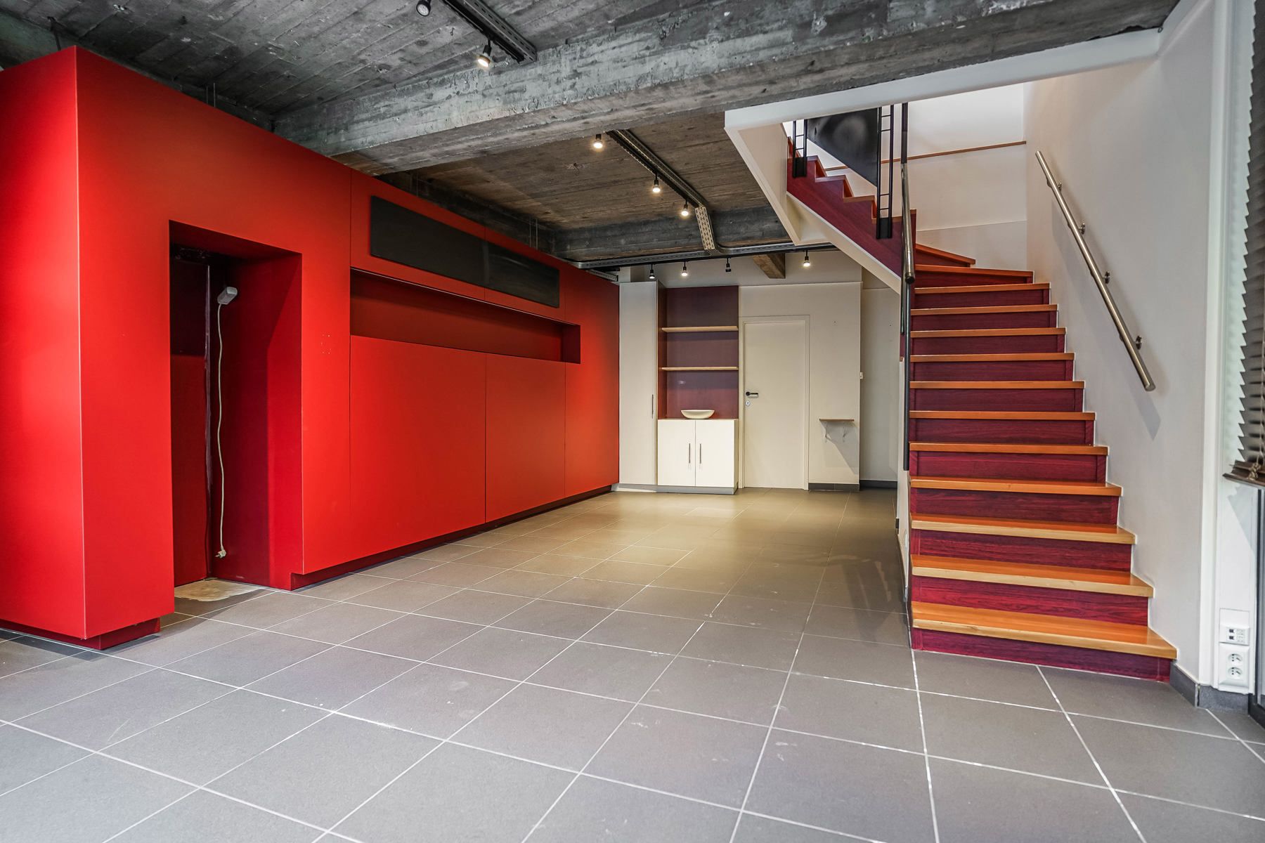 Winkel of kantoor te huur in centrum Londerzeel foto 2