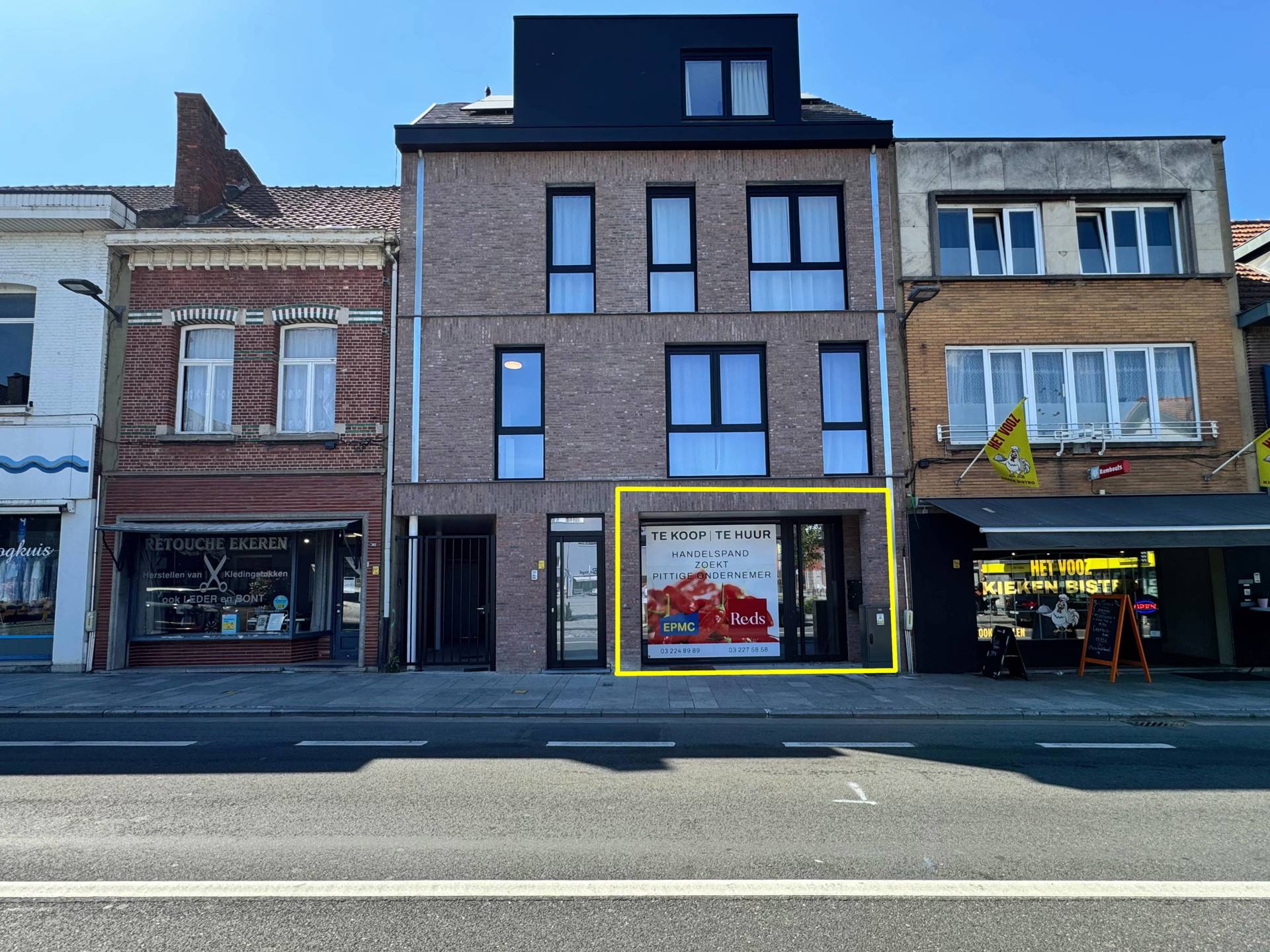 Commercieel gelijkvloers te koop te Ekeren  foto 1