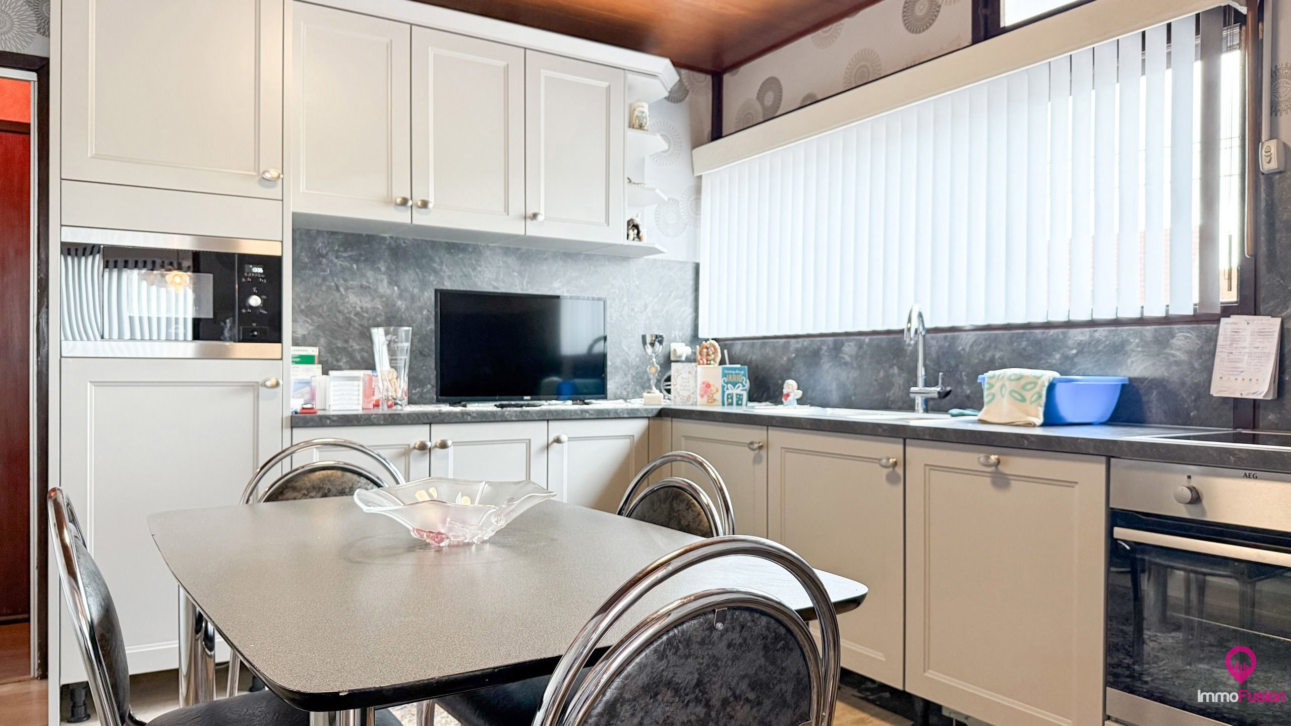 Gelijkvloerse woning met potentieel in Linkhout! foto 10