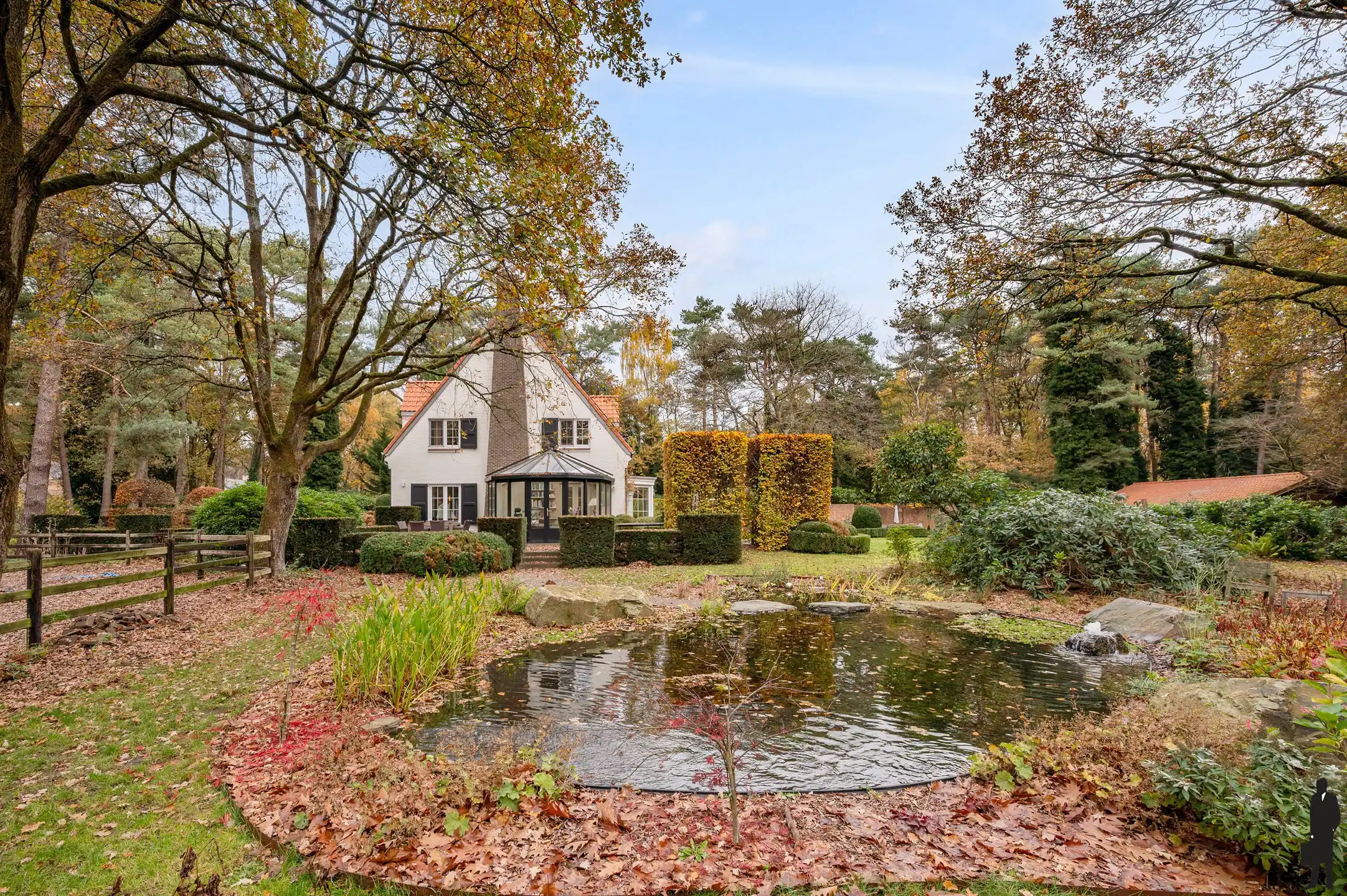 Topgelegen villa met zwembad en paddock!  foto 34