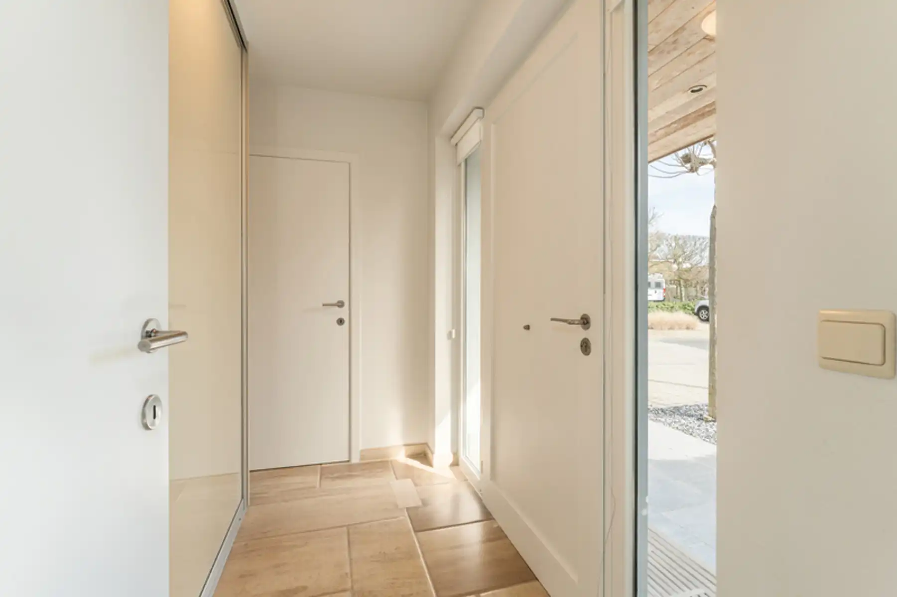 Lichtrijke en residentieel gelegen villa  foto 18