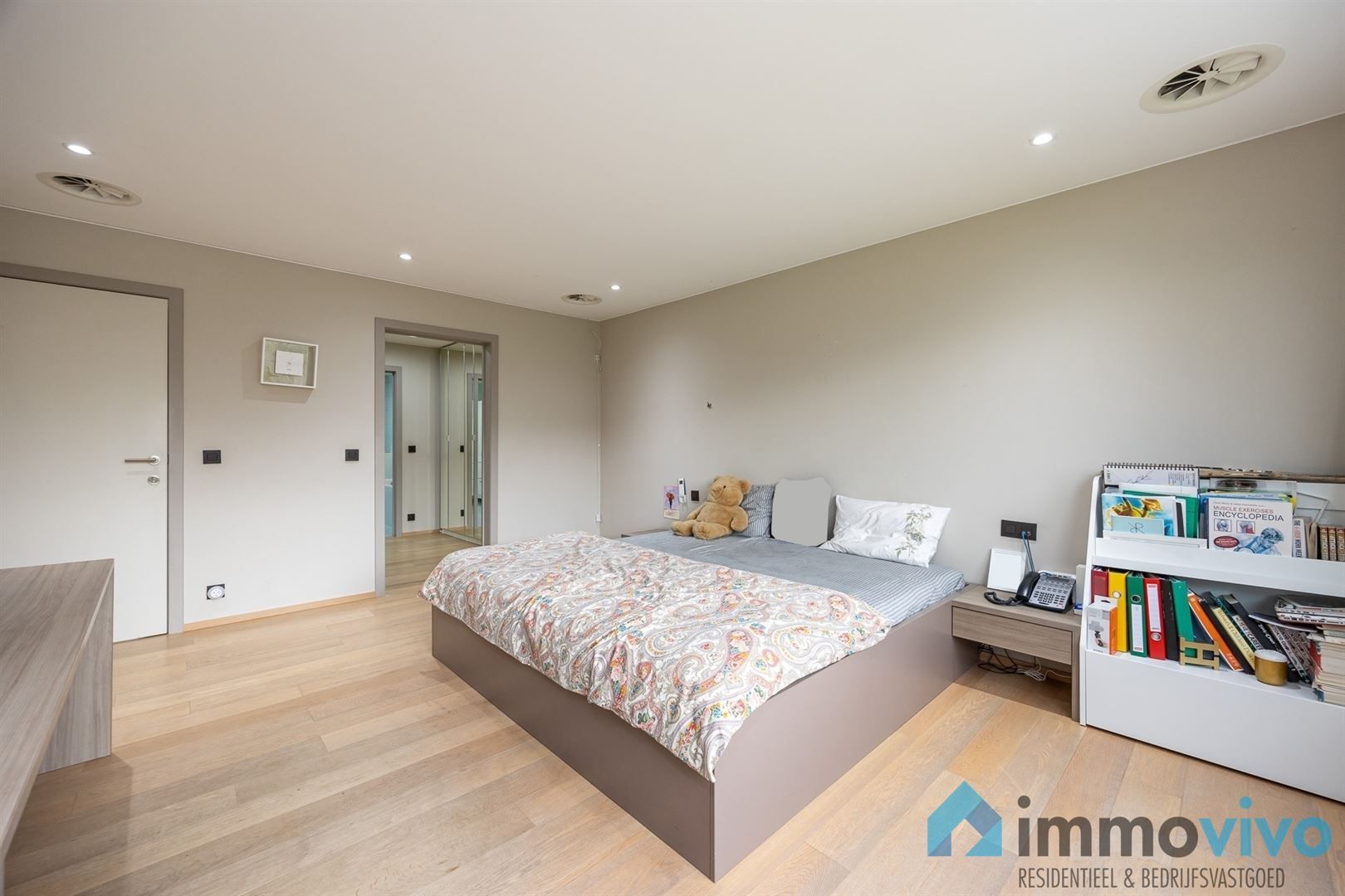 Prachtige ruime villa aan Park Den Brandt foto 14