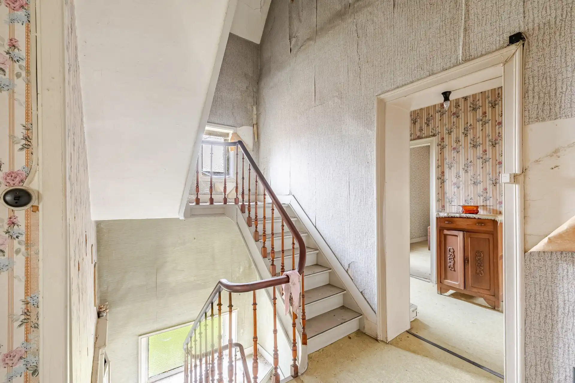 Uniek renovatieproject met authentieke ziel en ruime woonoppervlakte foto 12