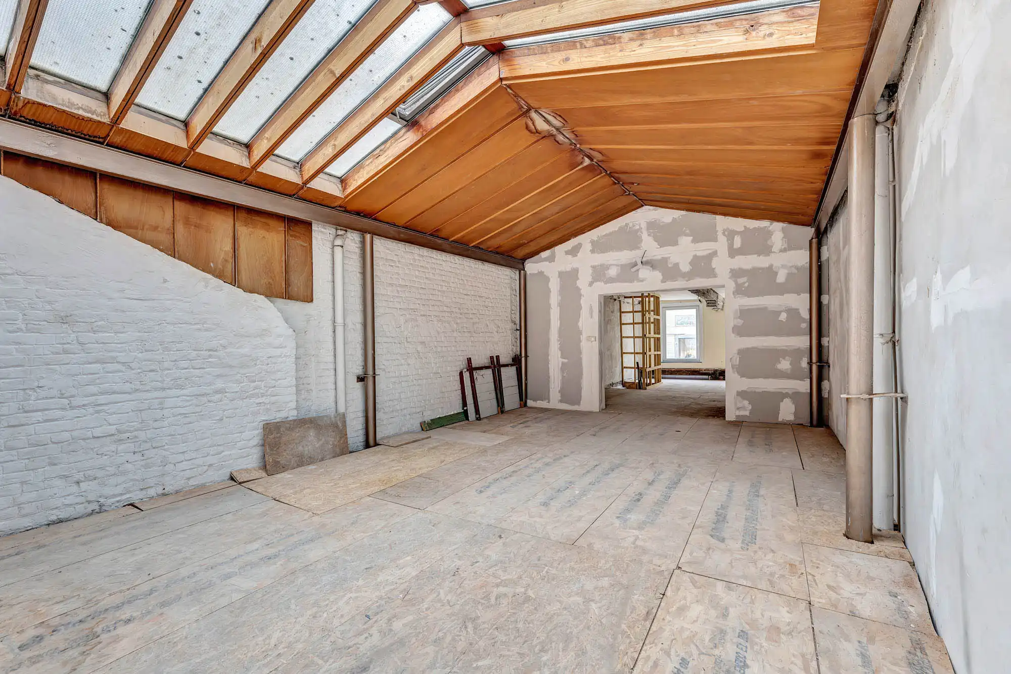 Casco handelspand in Basiliekstraat Halle foto 7