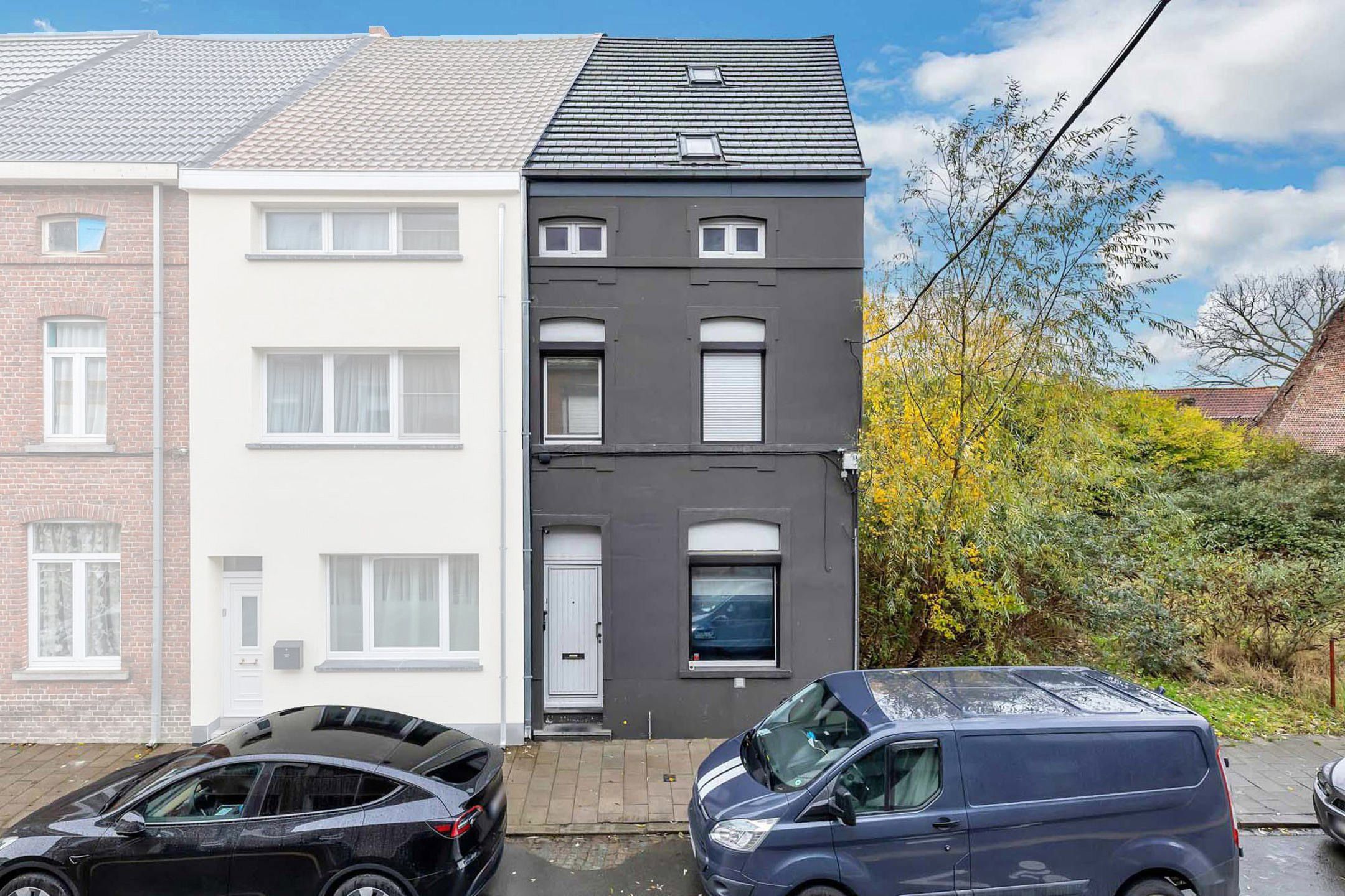 Hoofdfoto van de publicatie: Gesloten bebouwing met 4 slaapkamers en tuin