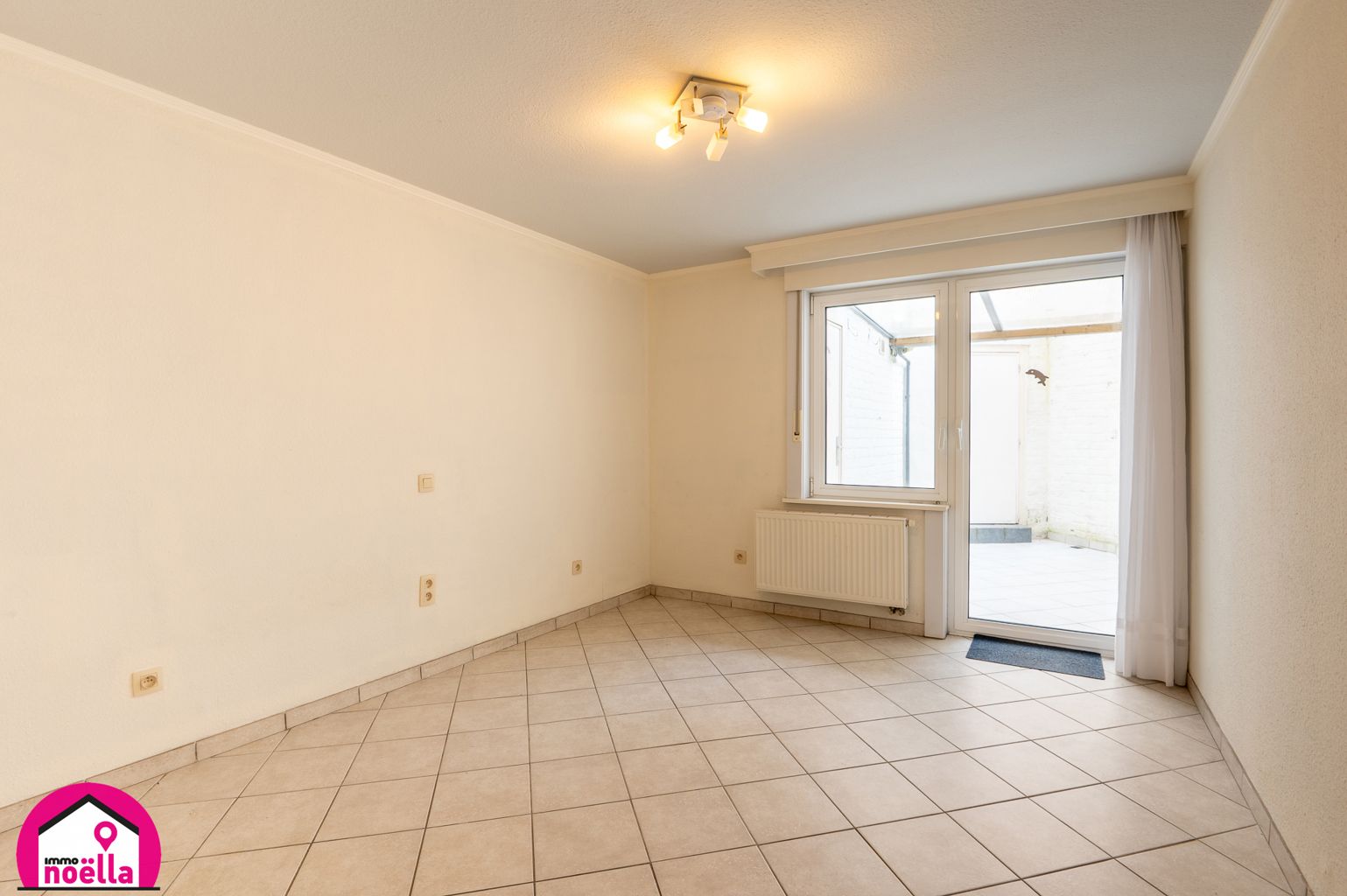 TE KOOP RUIM EENSLAAPKAMER APPARTEMENT TE WESTENDE foto 6