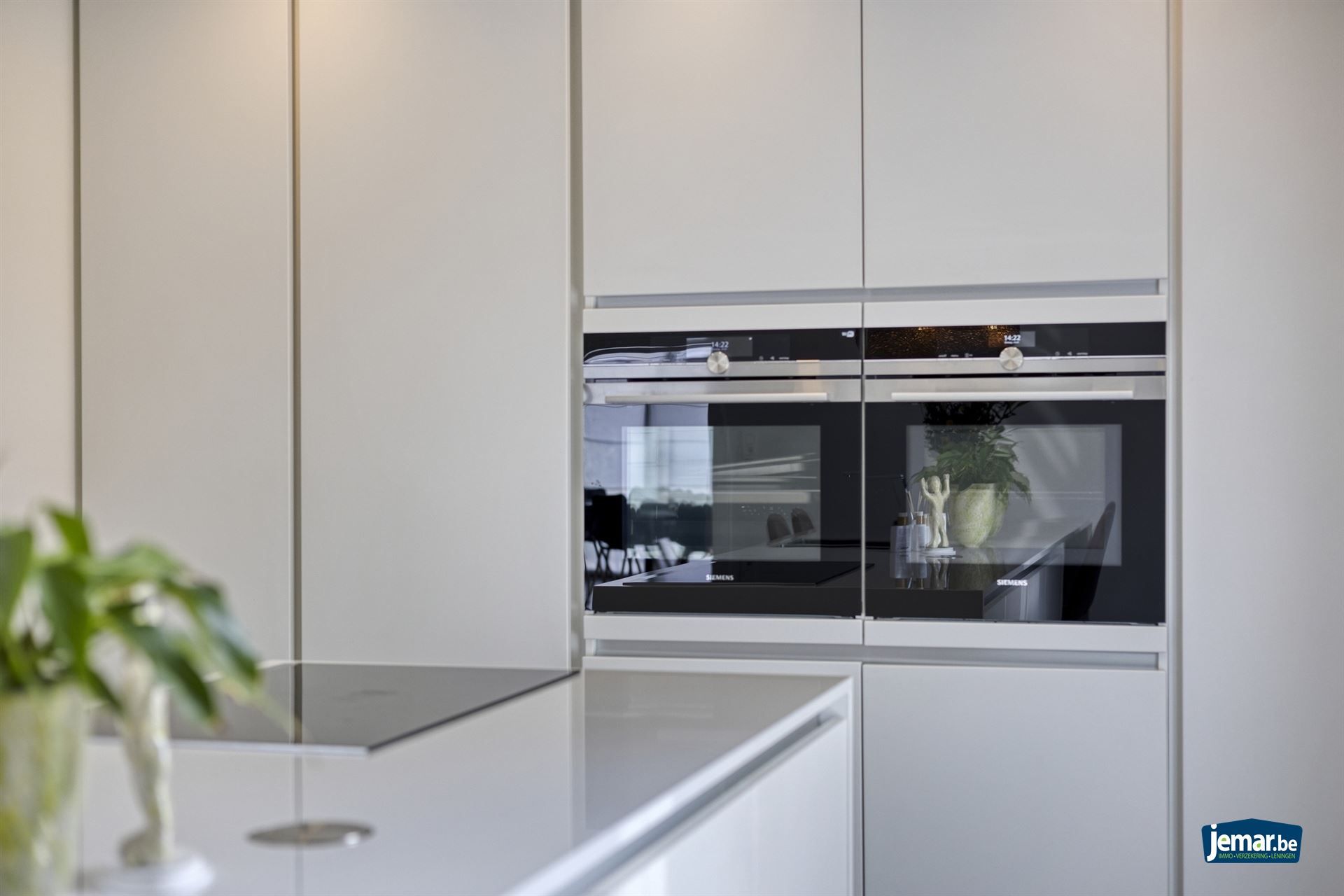 Ruime gezinswoning met 4 slaapkamers en 2 badkamers foto 17
