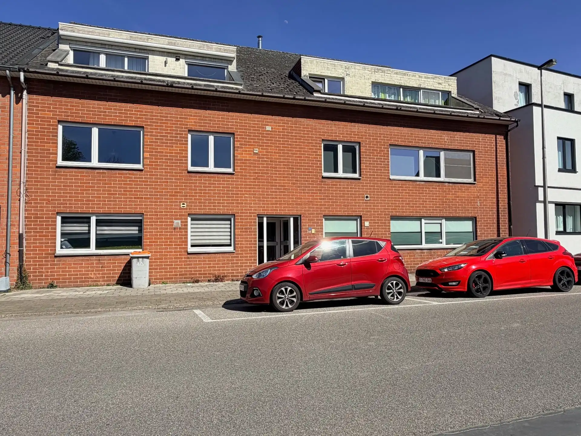 Appartement foto {{pictureIndex}}