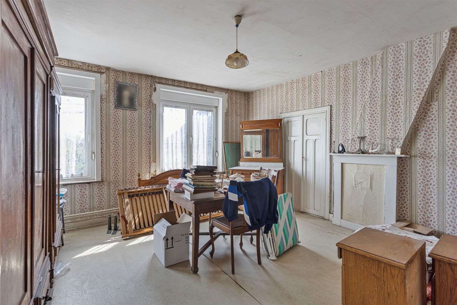 Te renoveren woning met schuur en loodsen  foto 16
