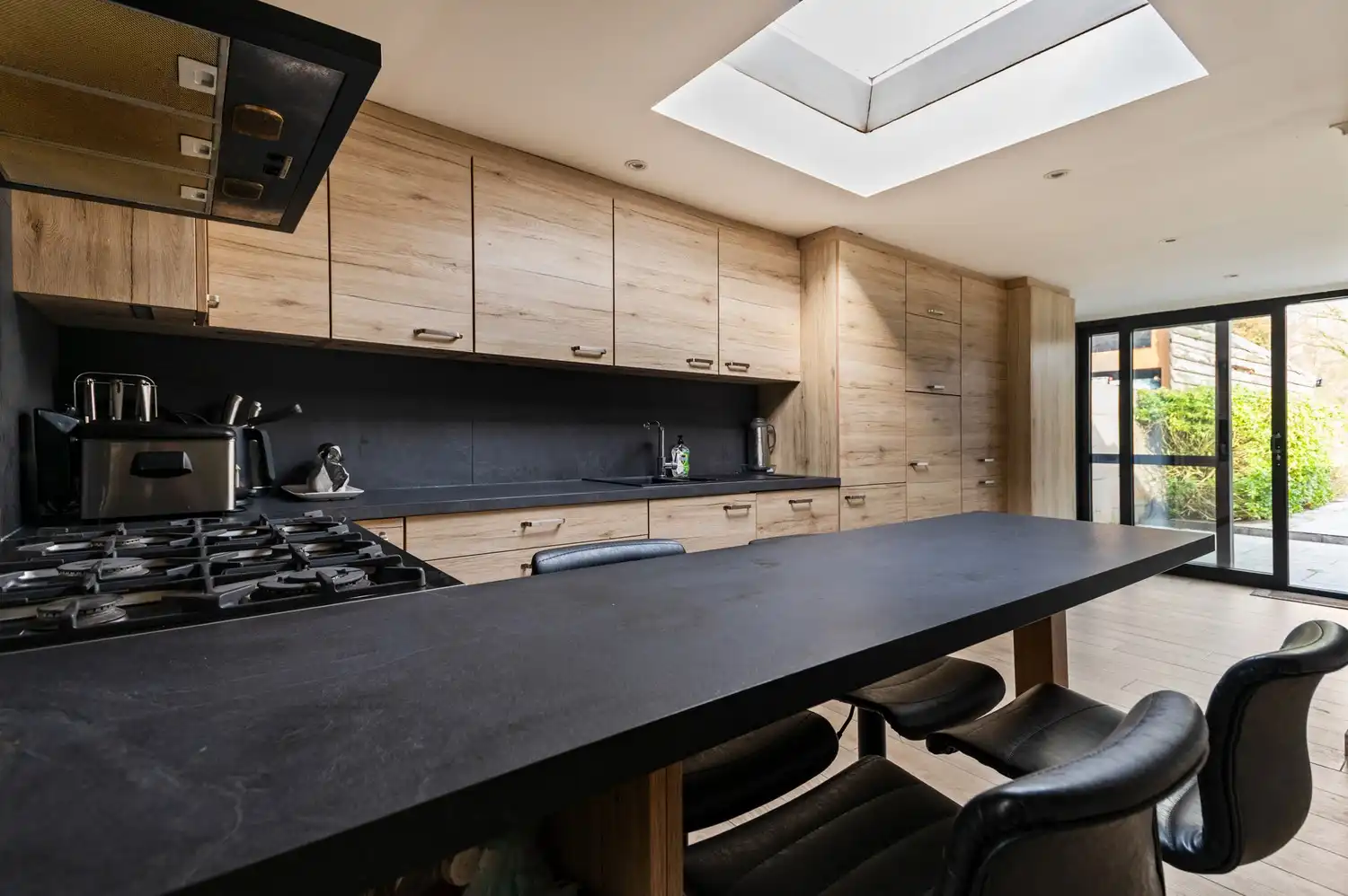 Gezellige gerenoveerde woning te Wommelgem! foto 7