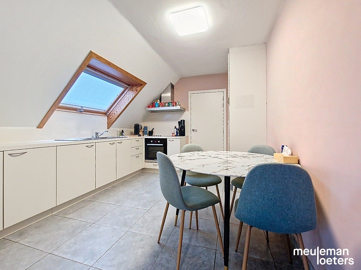 Lichtrijk appartement met twee ruime slaapkamers  foto 4