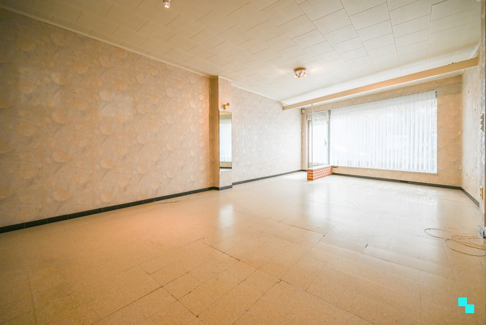 Centraal gelegen woonst met drie slaapkamers te Izegem foto 5