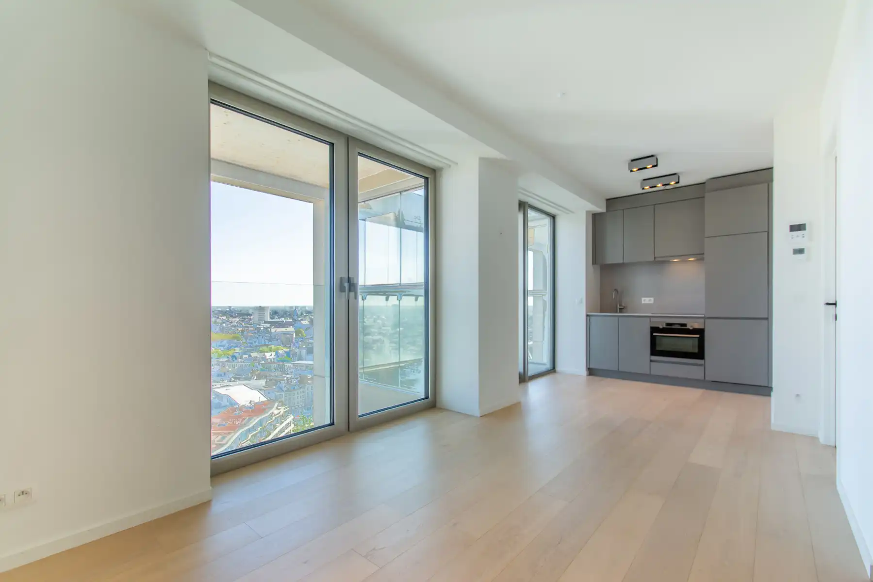 Lichtrijk 1 slpk app. met mooi terras en zicht op park foto 2