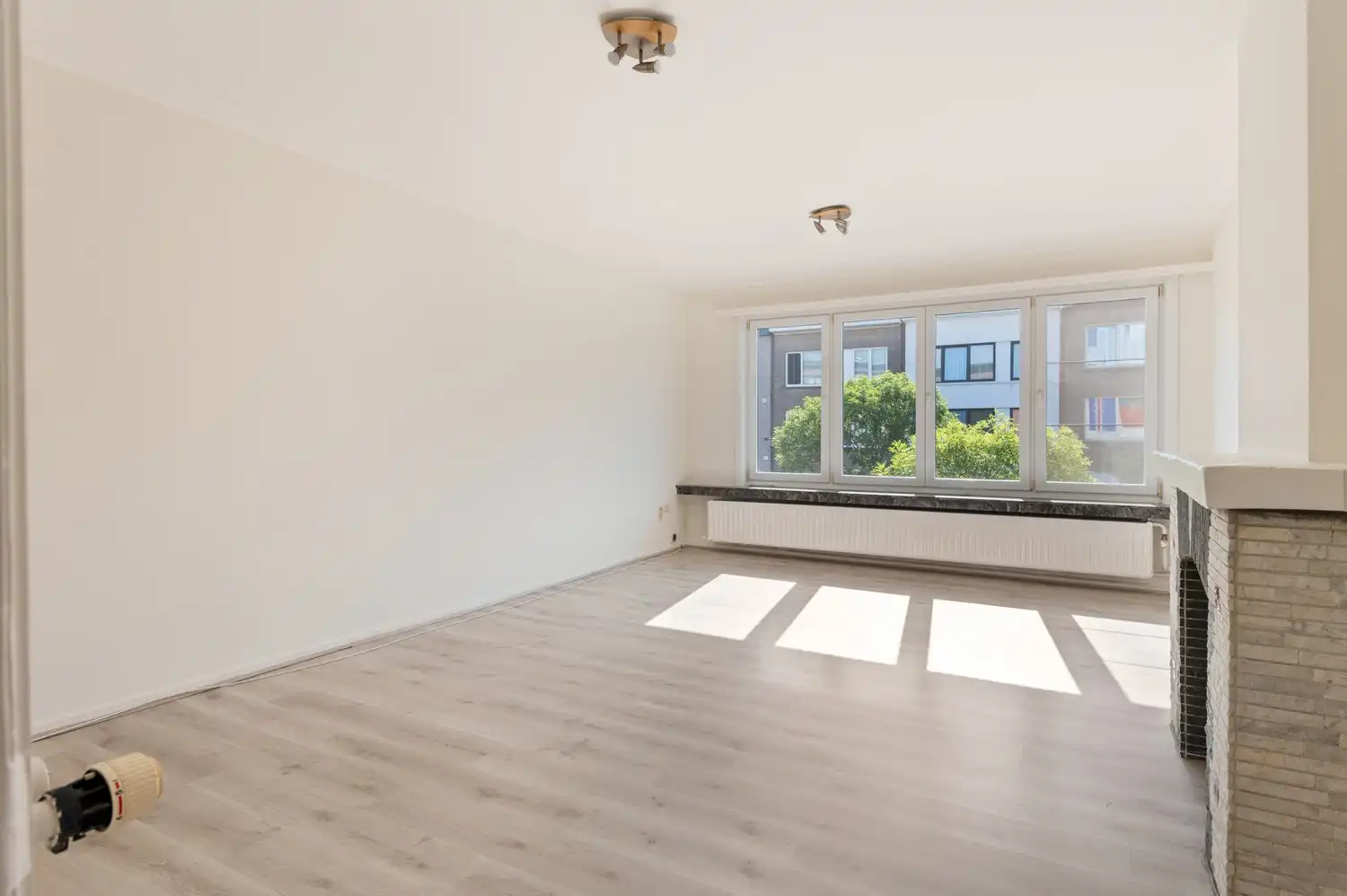 Instapklaar appartement met &nbsp;3 slaapkamers, terras én garage op een rustige ligging in Merksem foto 3