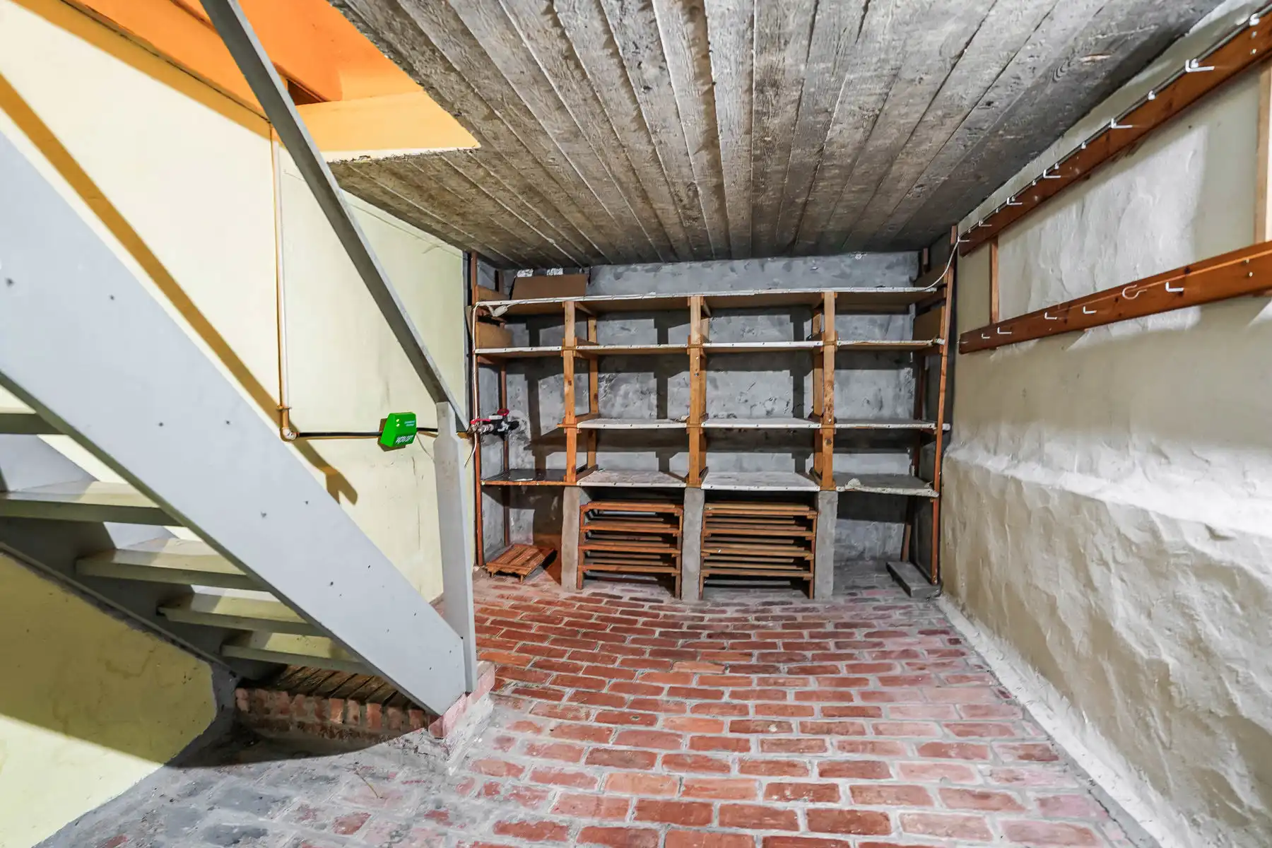 Gunstig gelegen en ruime te renoveren woning in Londerzeel foto 15