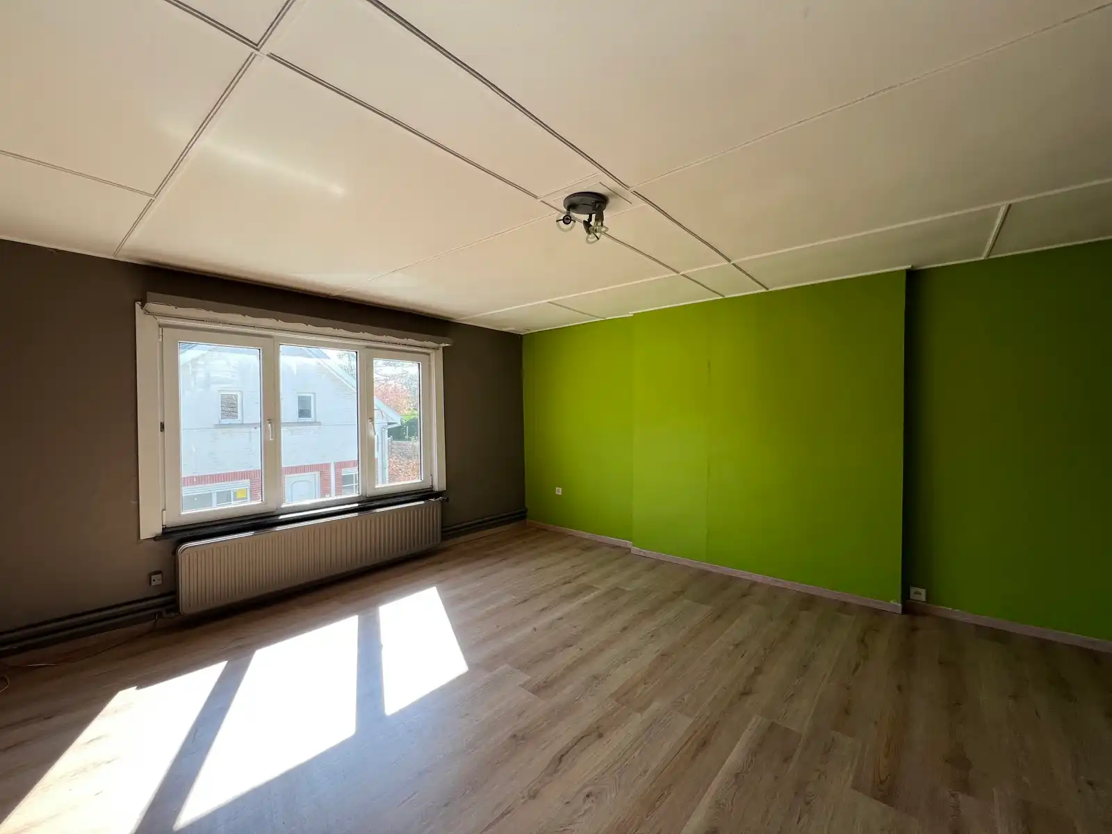Zeer ruime woning met grote tuin en vrij zicht. foto 22
