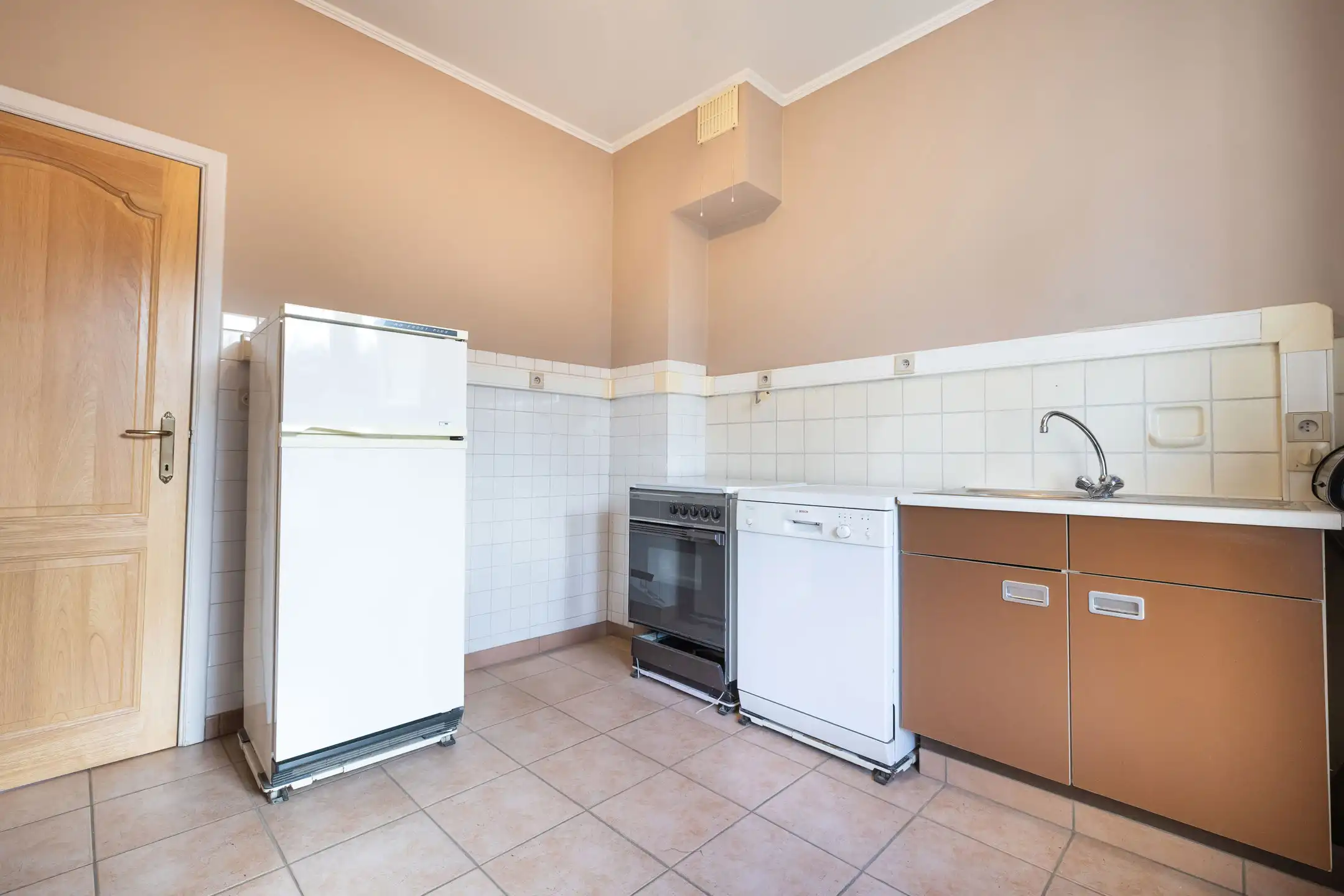 Appartement met 2 slaapkamers + zolder + garage + buitenparking inbegrepen foto 7