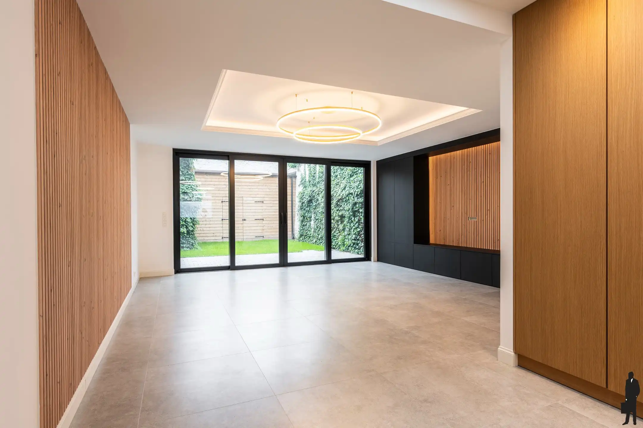 Luxe gerenoveerde woning met 4 slpk, 2 bdk en zonnige tuin foto 11