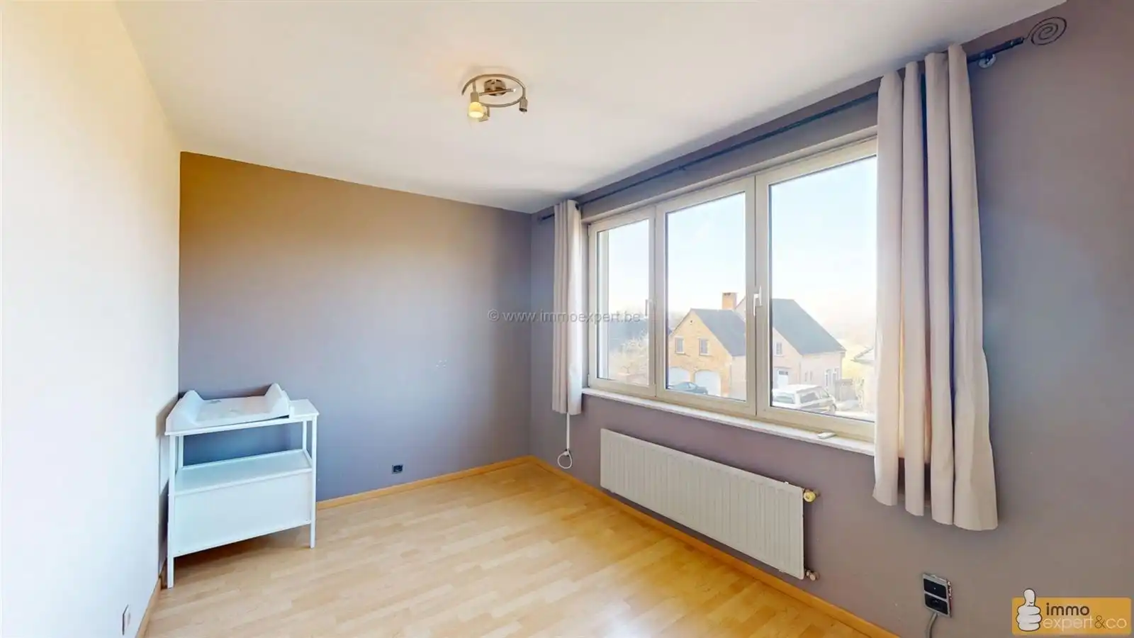 DILBEEK: Veelzijdige woning met 4 slaapkamers en 2 badkamers foto 19