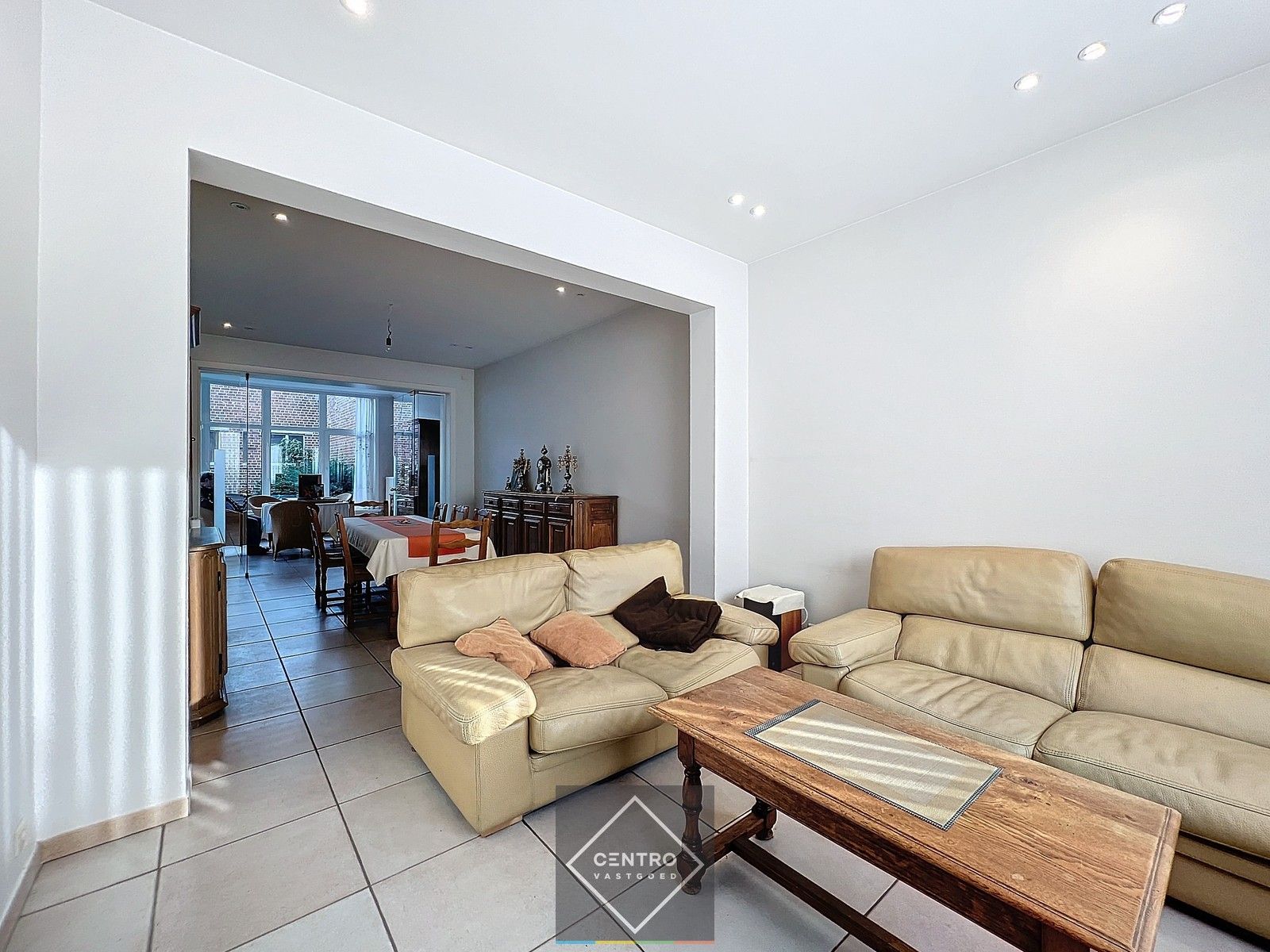 Statige burgerwoning (7 slpks !) met LOODS van 320m² TE KOOP in centrum van Roeselare. foto 6