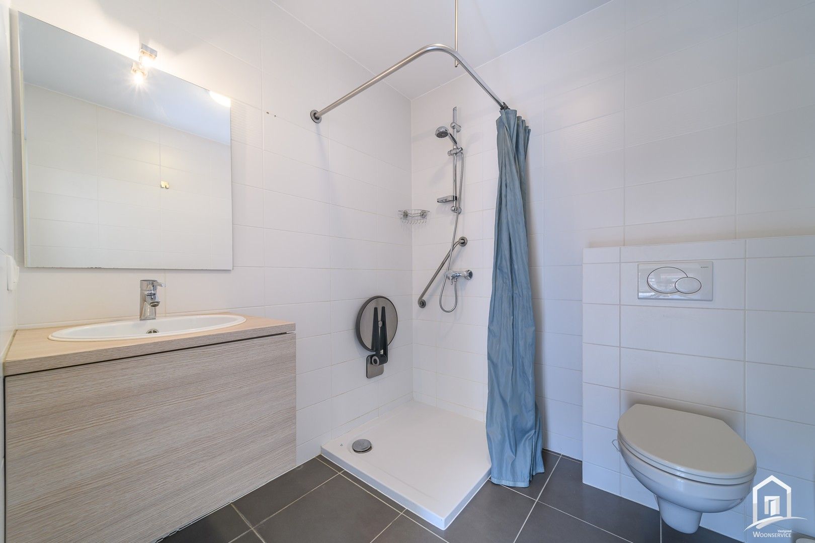 Zeer rustig gelegen, mooi ingericht appartement te Erembodegem foto 12
