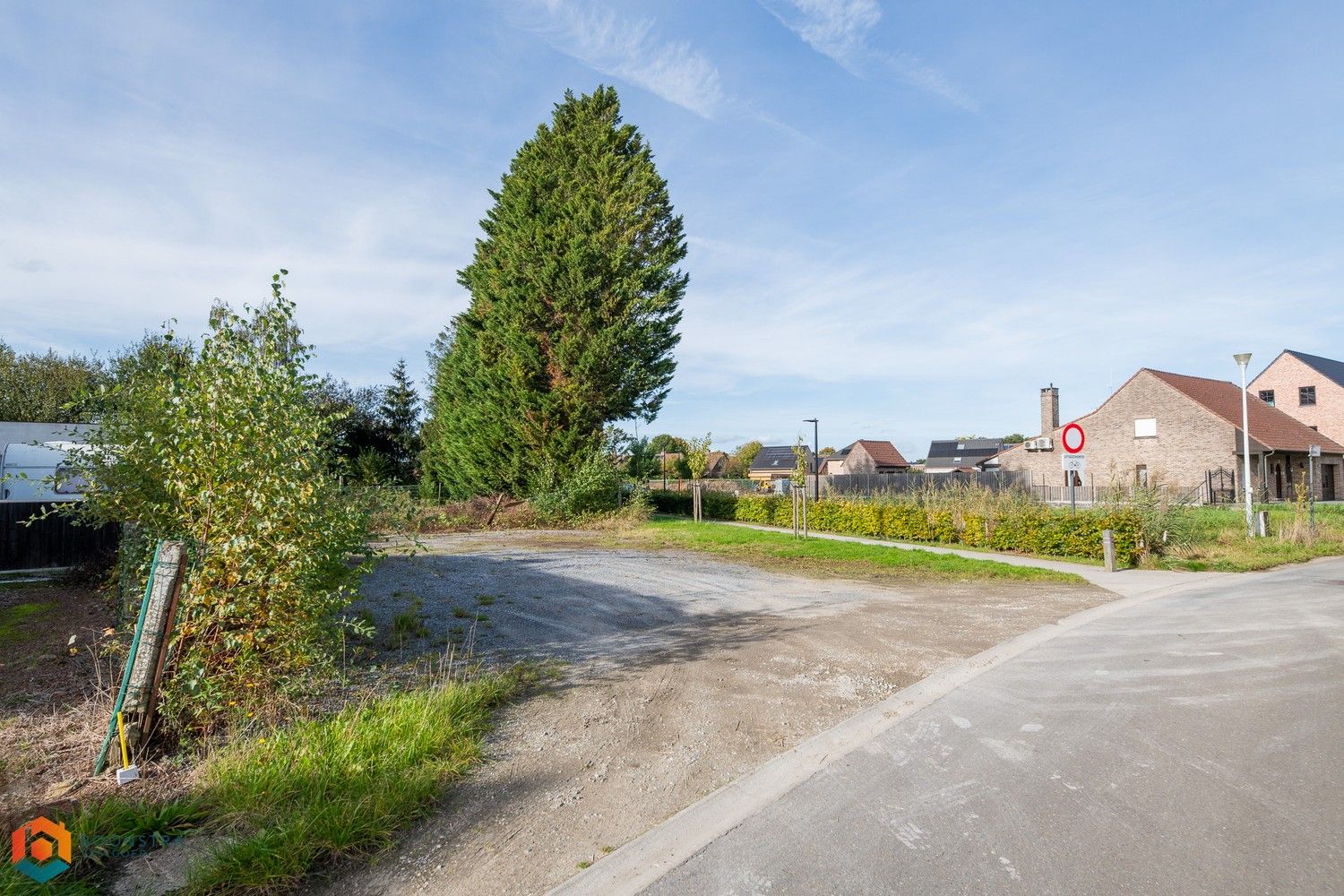 Bouwgrond halfopen bebouwing op perceel van 952 m² foto 4