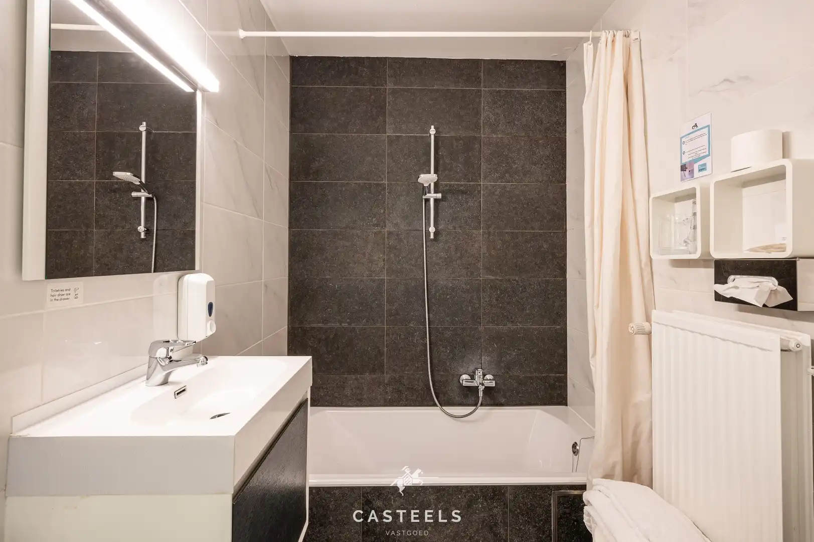 Te koop: Vennootschap Adoma - Hotel Adoma foto 16