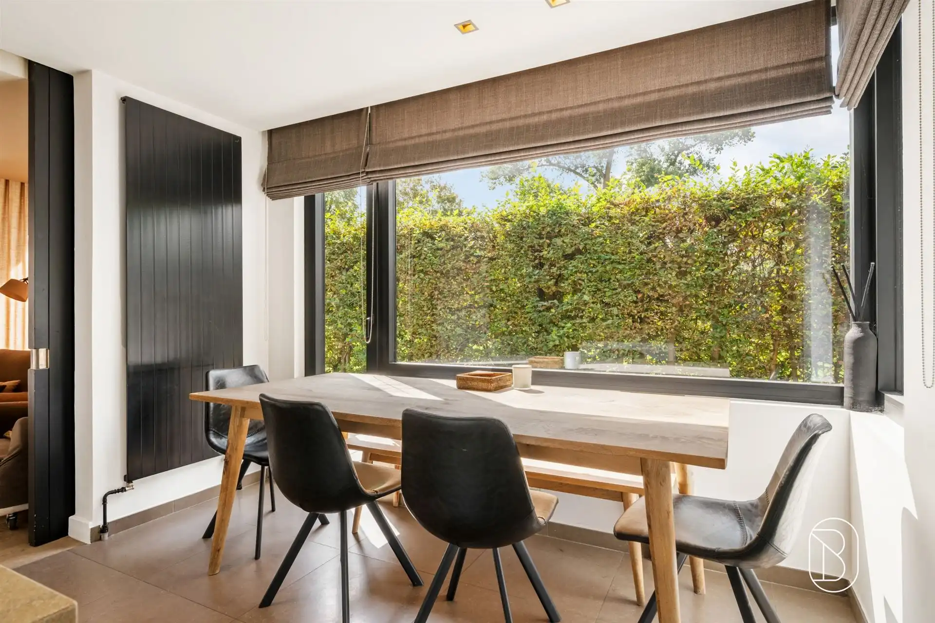 Grote architectenwoning met mooie tuin + bijgebouw foto 13