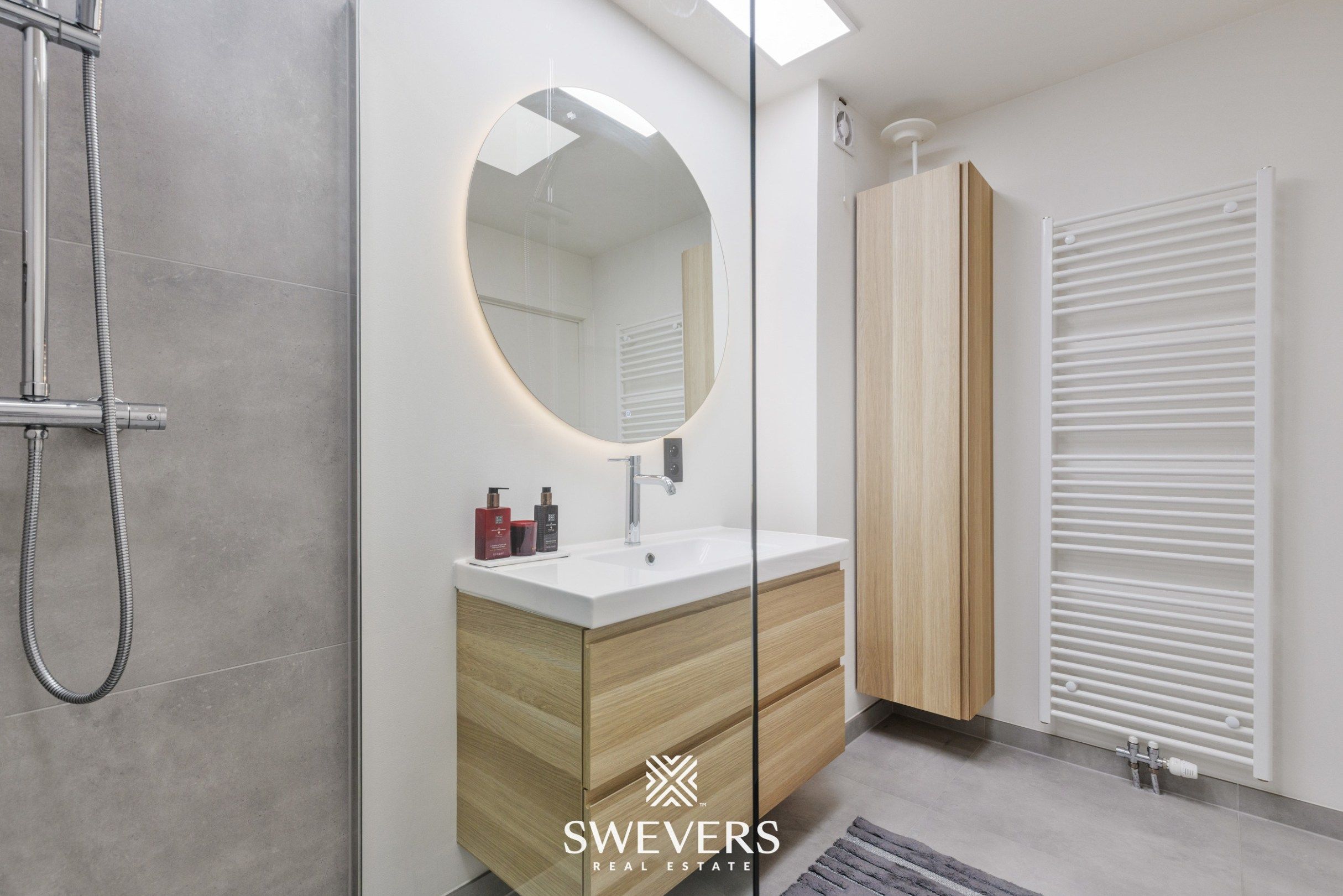 Instapklaar appartement met 2 slaapkamers in centrum Koersel foto 23