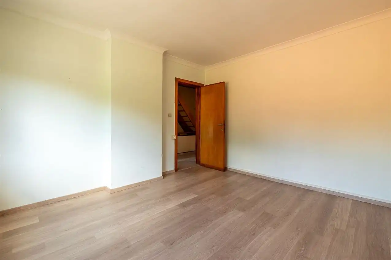 Karaktervolle woning met grote tuin, bijgebouwen en uitbreidbaar zoldervolume op een verrassend diep perceel foto 26
