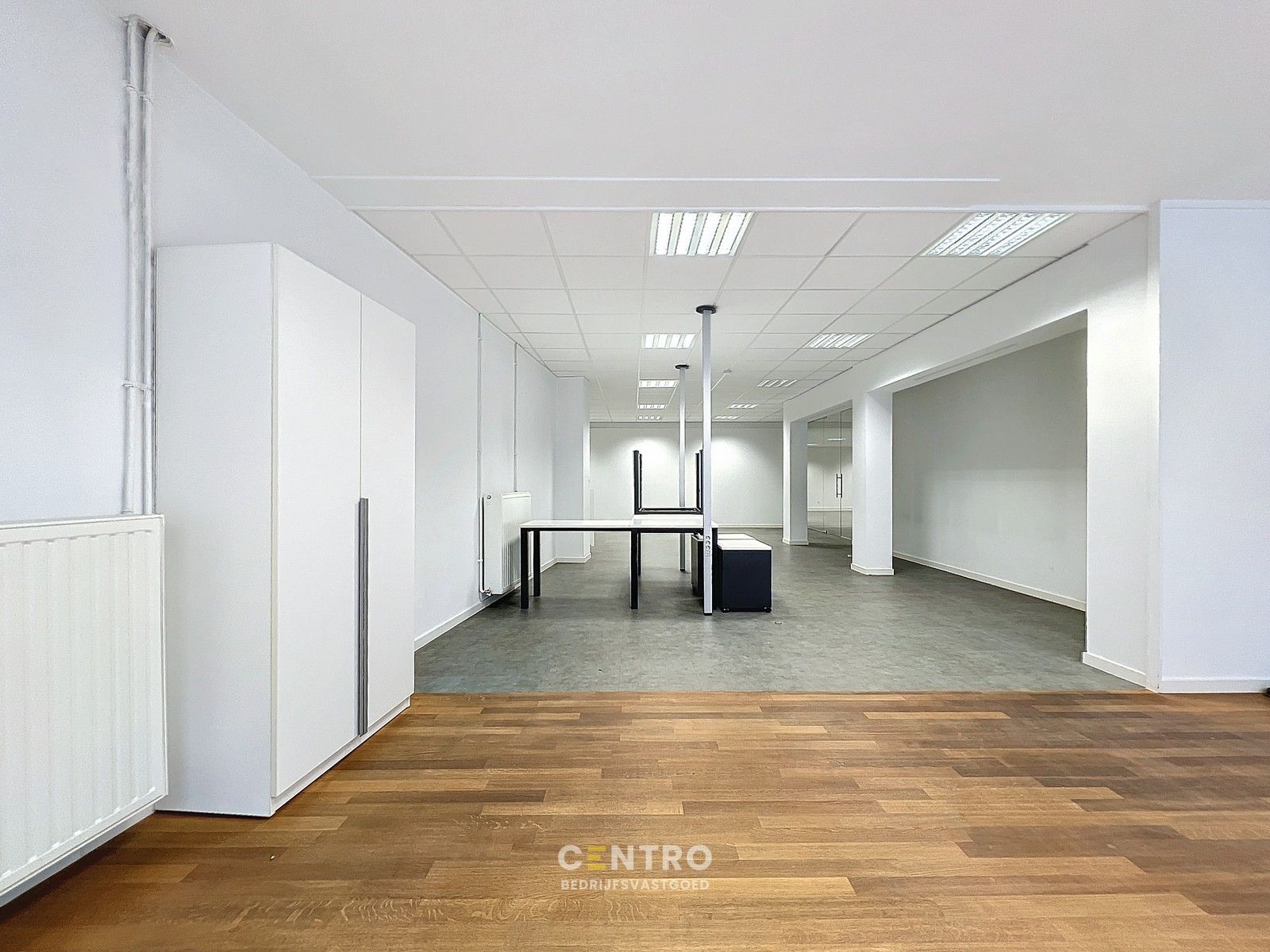 Unieke kantoor- en winkelruimten van ± 450m² te Roeselare - dicht bij de Grote Markt aan héél AANTREKKELIJKE prijs! foto 7