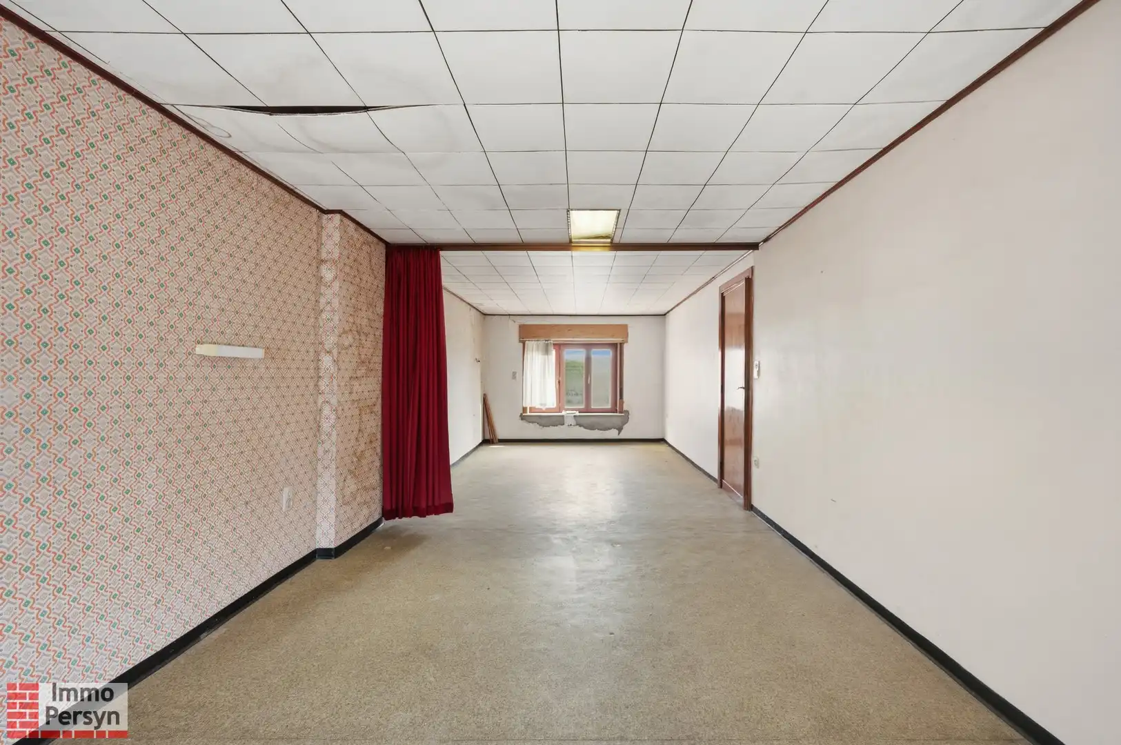 Te renoveren woning met zuidtuin en achteringang met garages foto 12