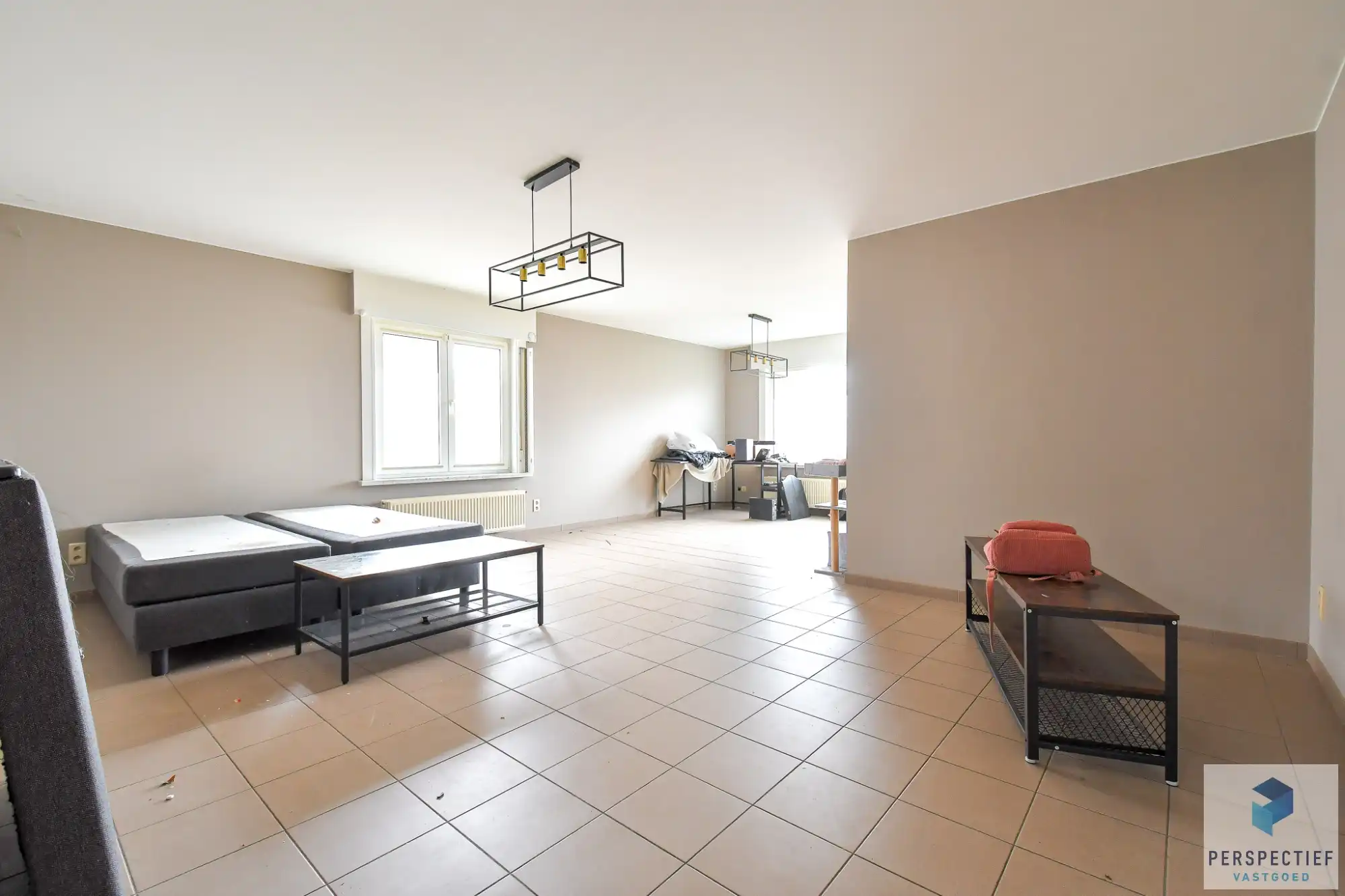 Instapklare halfopen bebouwing met 4 slpks, dubbele garage & tuin foto 4