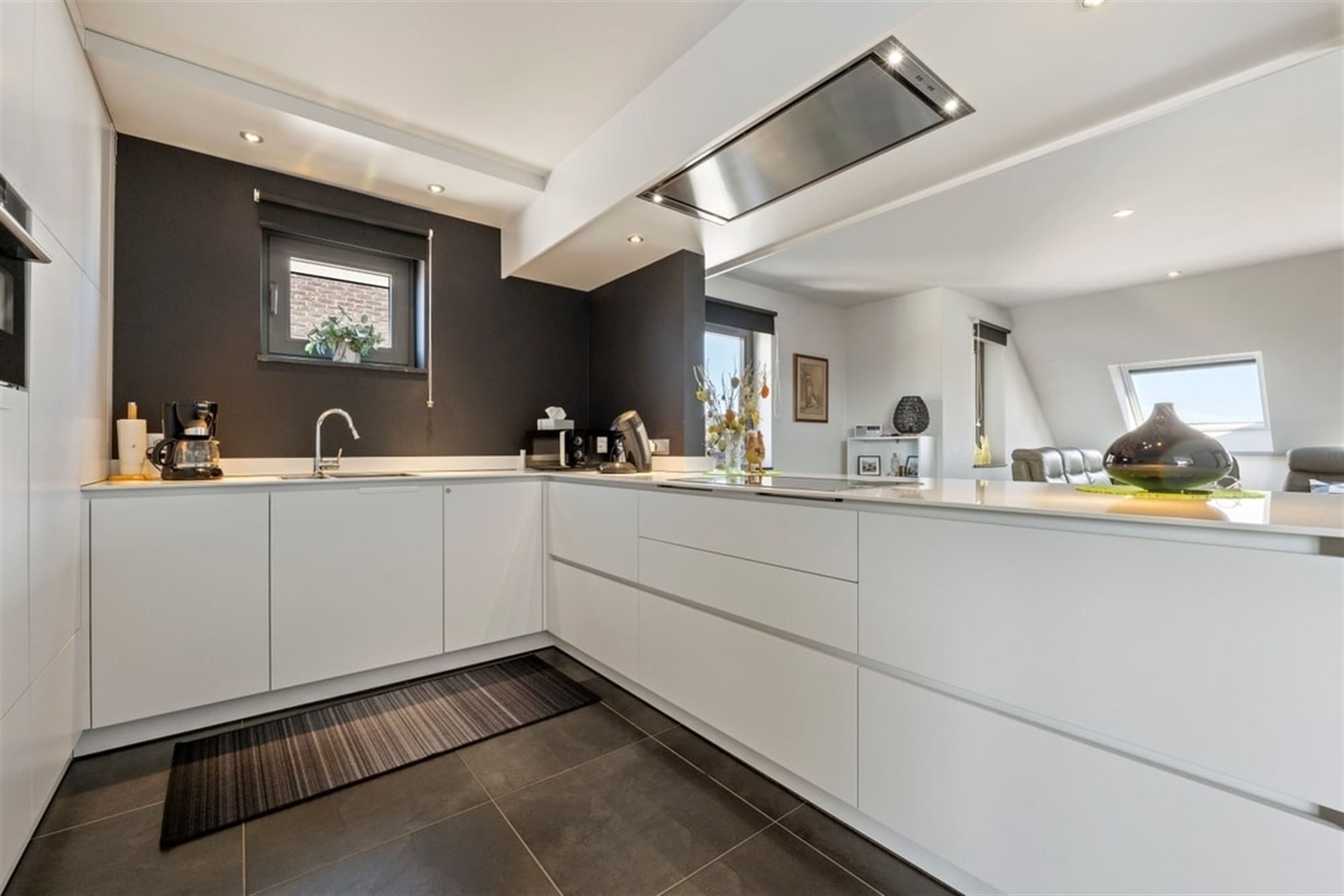 INSTAPKLAAR 2 SLK APPARTEMENT MET ONDERGRONDSE STAANPLAATS IN HARTJE MAASMECHELEN  foto 14