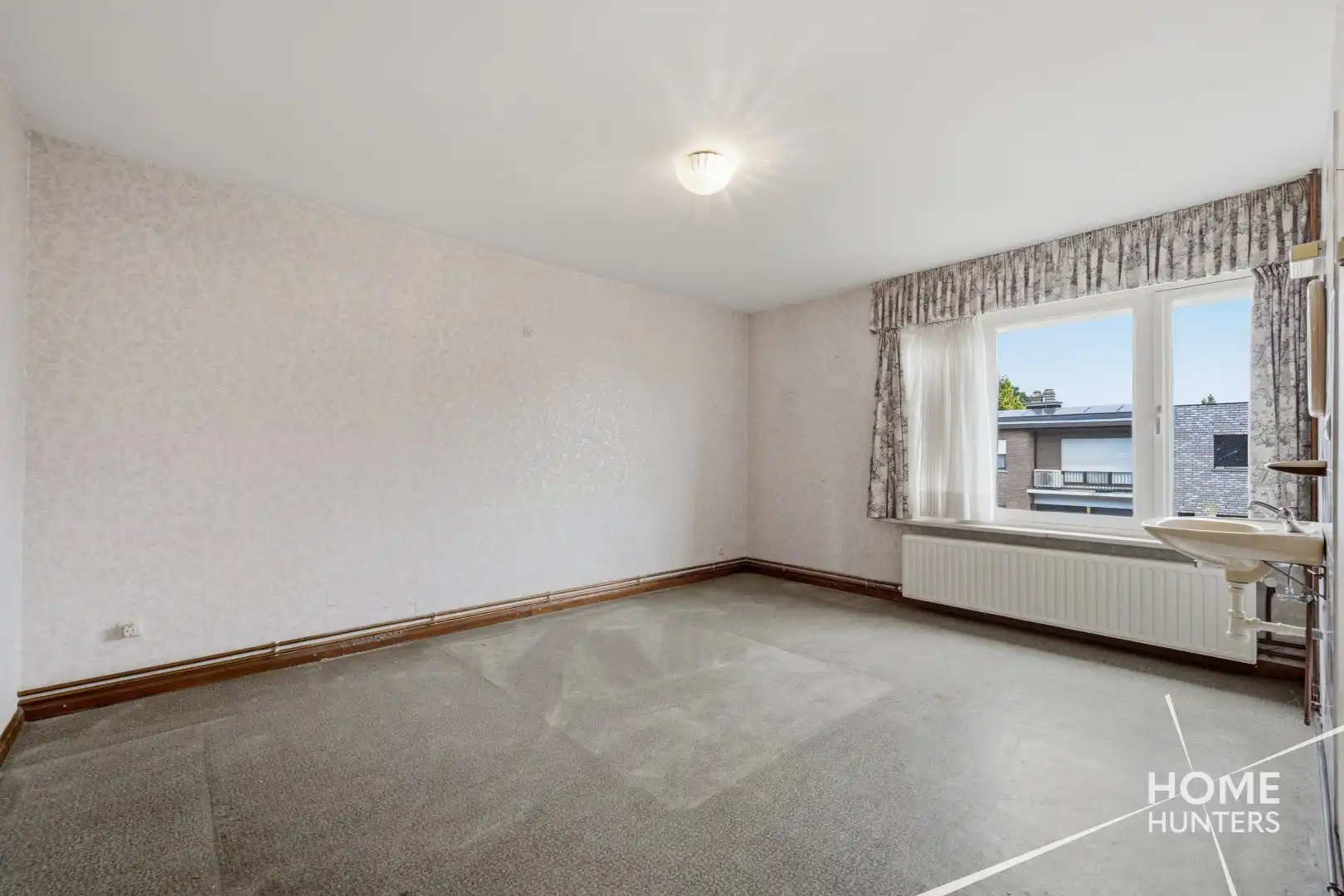 Ruime woning met oprit, garage, gunstig EPC en maar liefst 5 slaapkamers foto 18