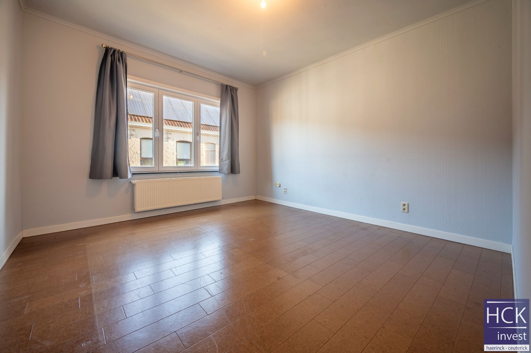 KRUISHOUTEM - Instapklare ruime burgerwoning met 4 SLPK. in centrum!! foto 17