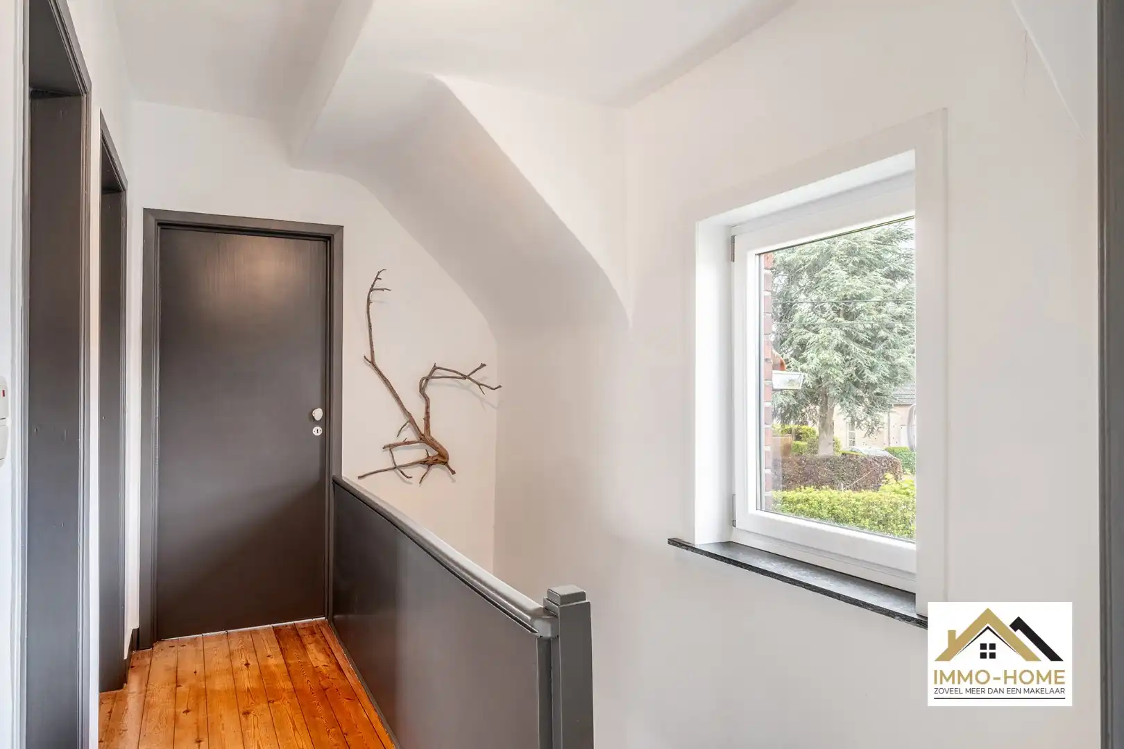 Instapklare woning met ruime tuin op topligging  foto 21