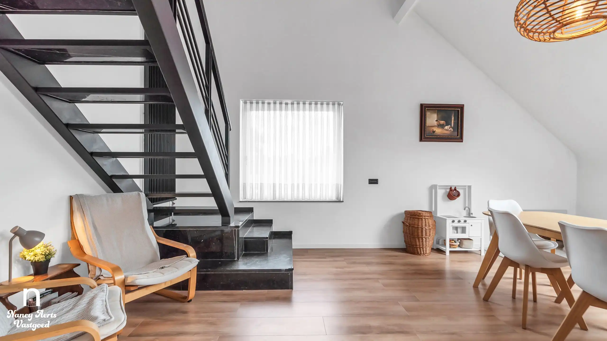 Lichtrijke duplex met open indeling en 3 slaapkamers foto 15