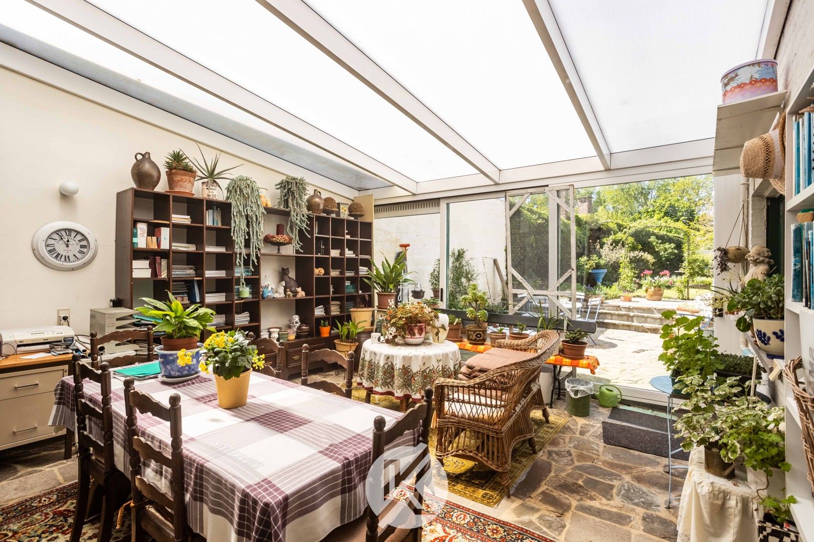 Woning op een ruim perceel met uitzicht op agrarisch gebied foto 25