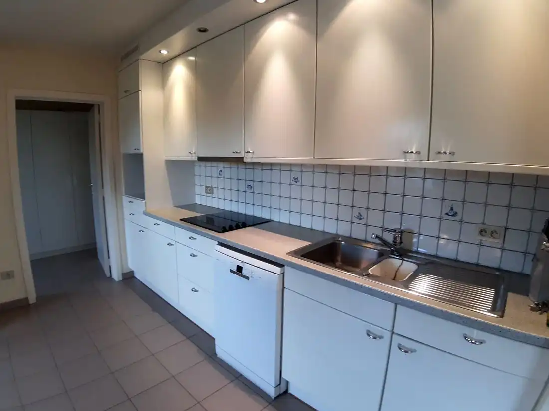 Ruim appartement op de 2de verdieping te Achel foto 6