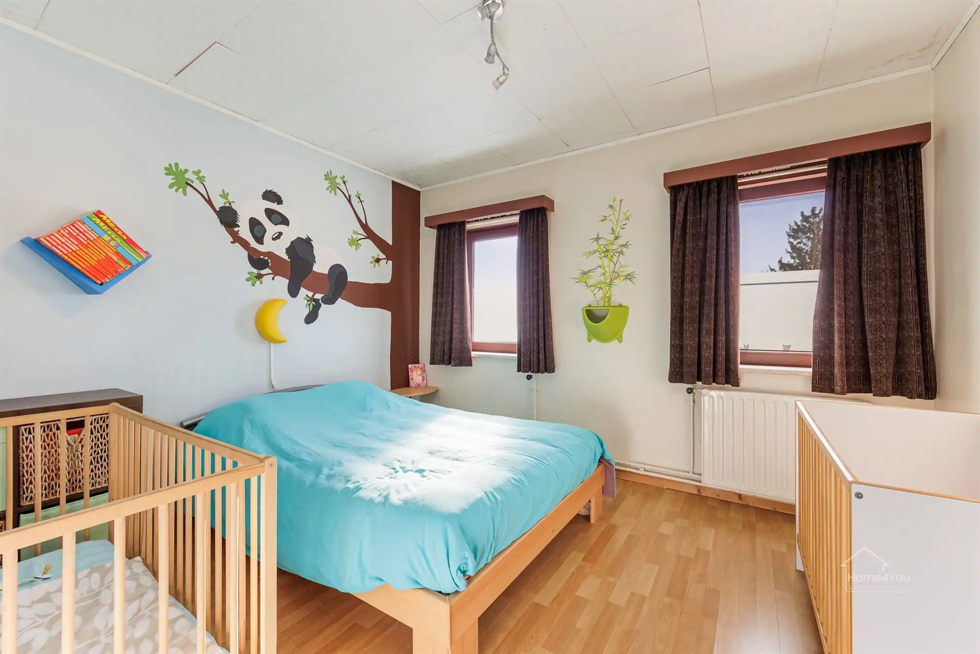 Ruime gezinswoning met 5 slaapkamers en tuin foto 21