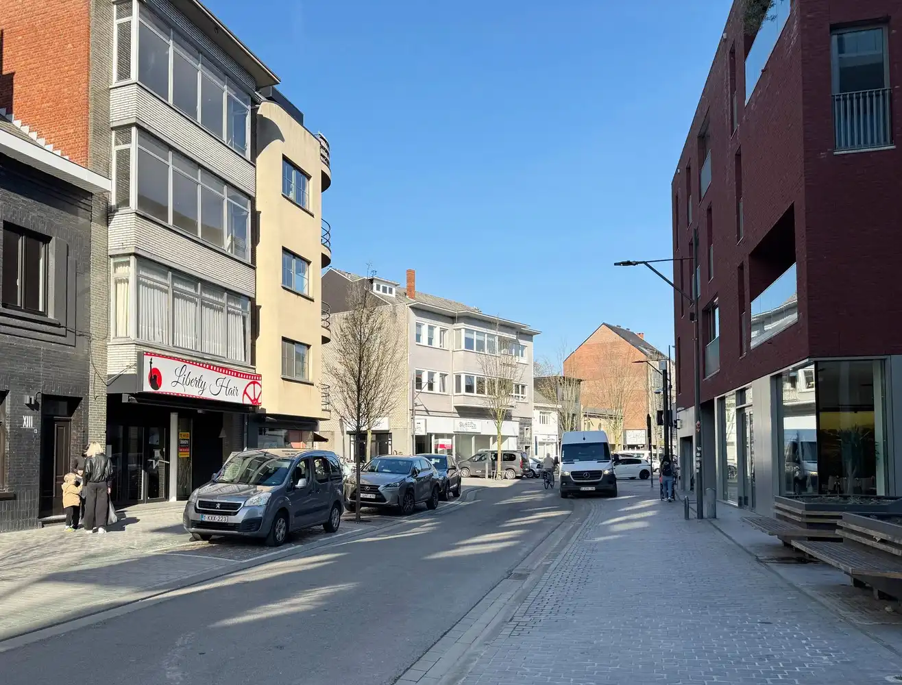 Instapklaar handelspand van ca. 110 m² op toplocatie in het centrum van Mol foto 6