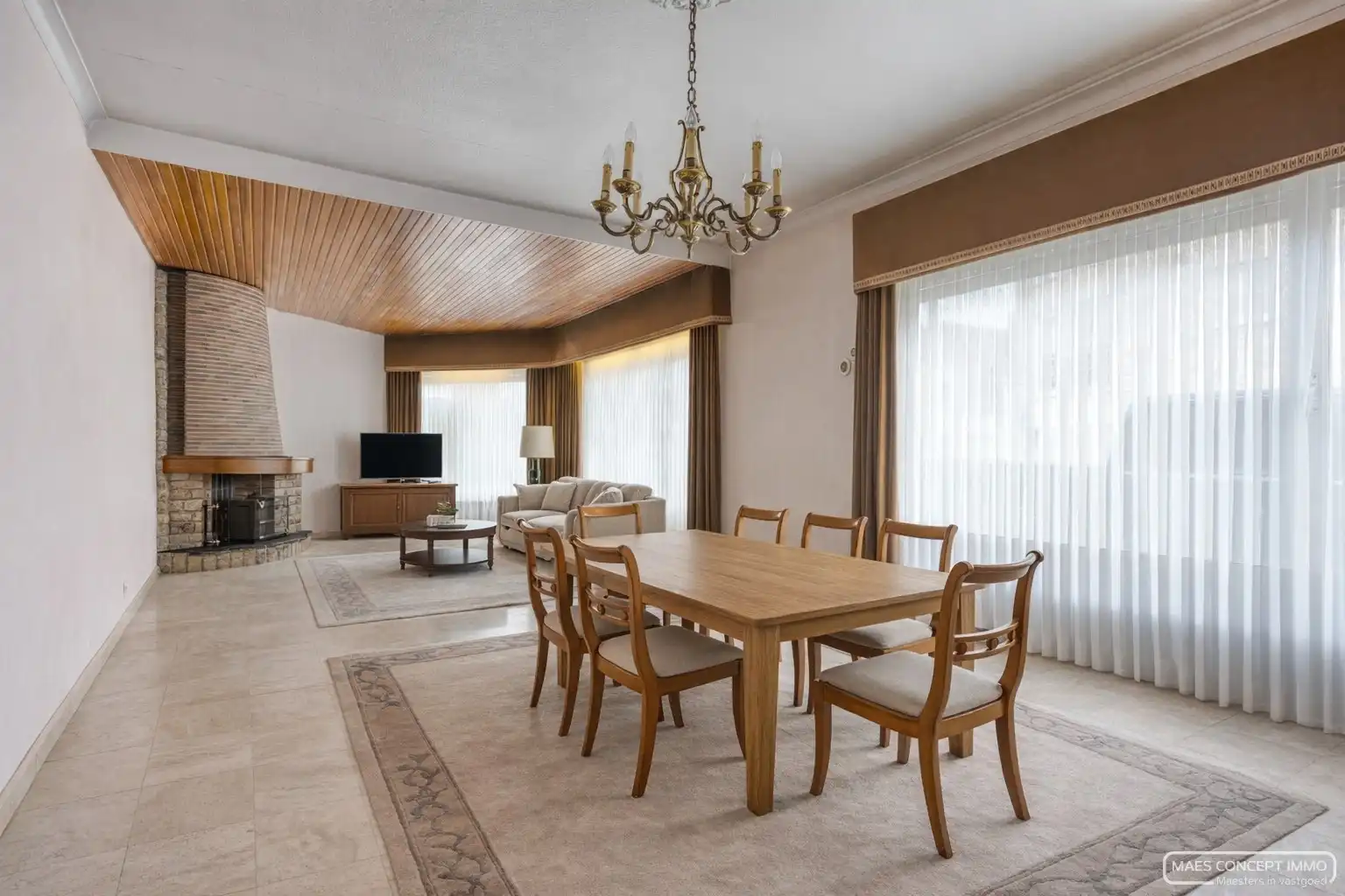 Ruime woning te koop in het centrum van Zulte foto 8