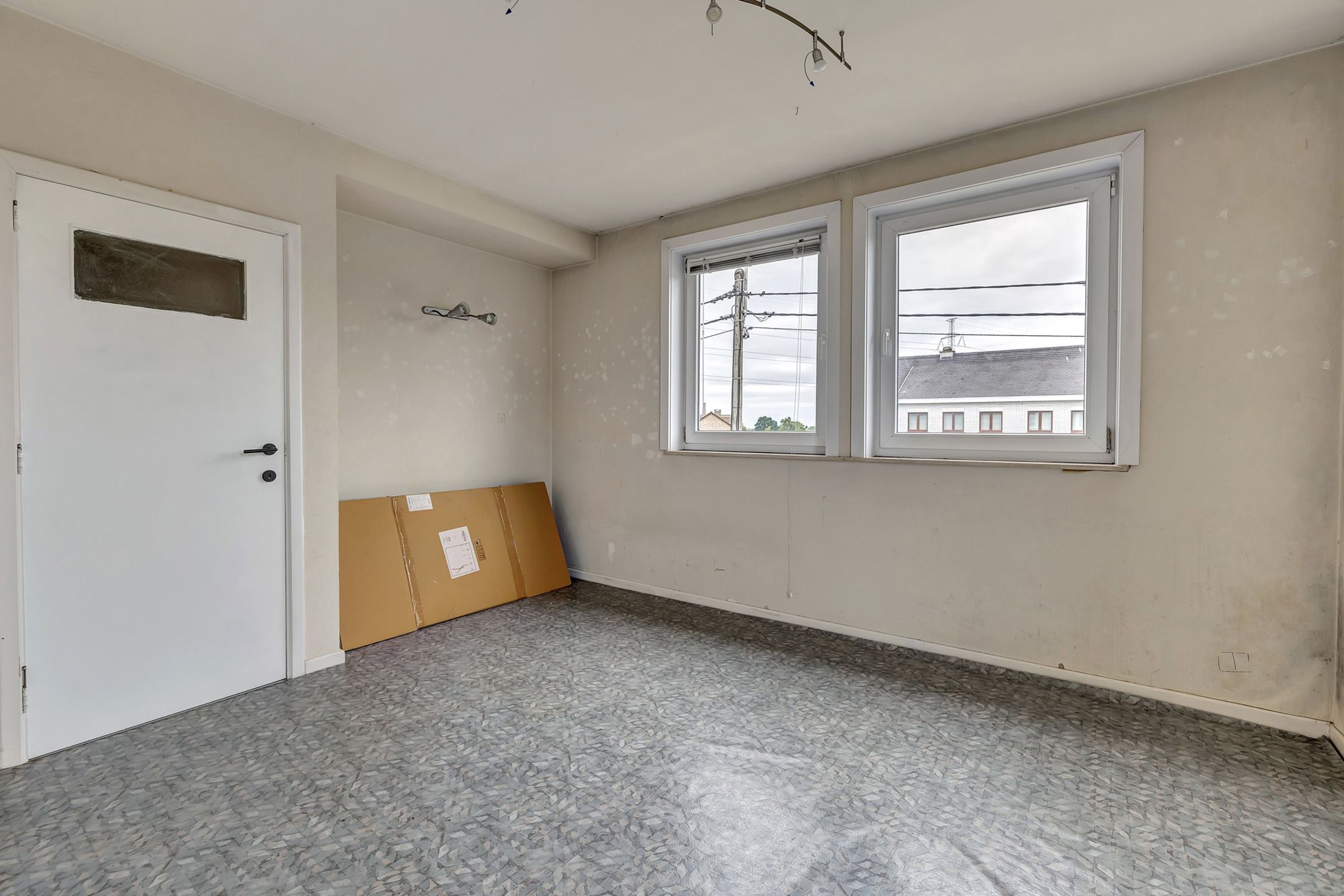 Charmante te renoveren 3-gevel te Dilbeek foto 9