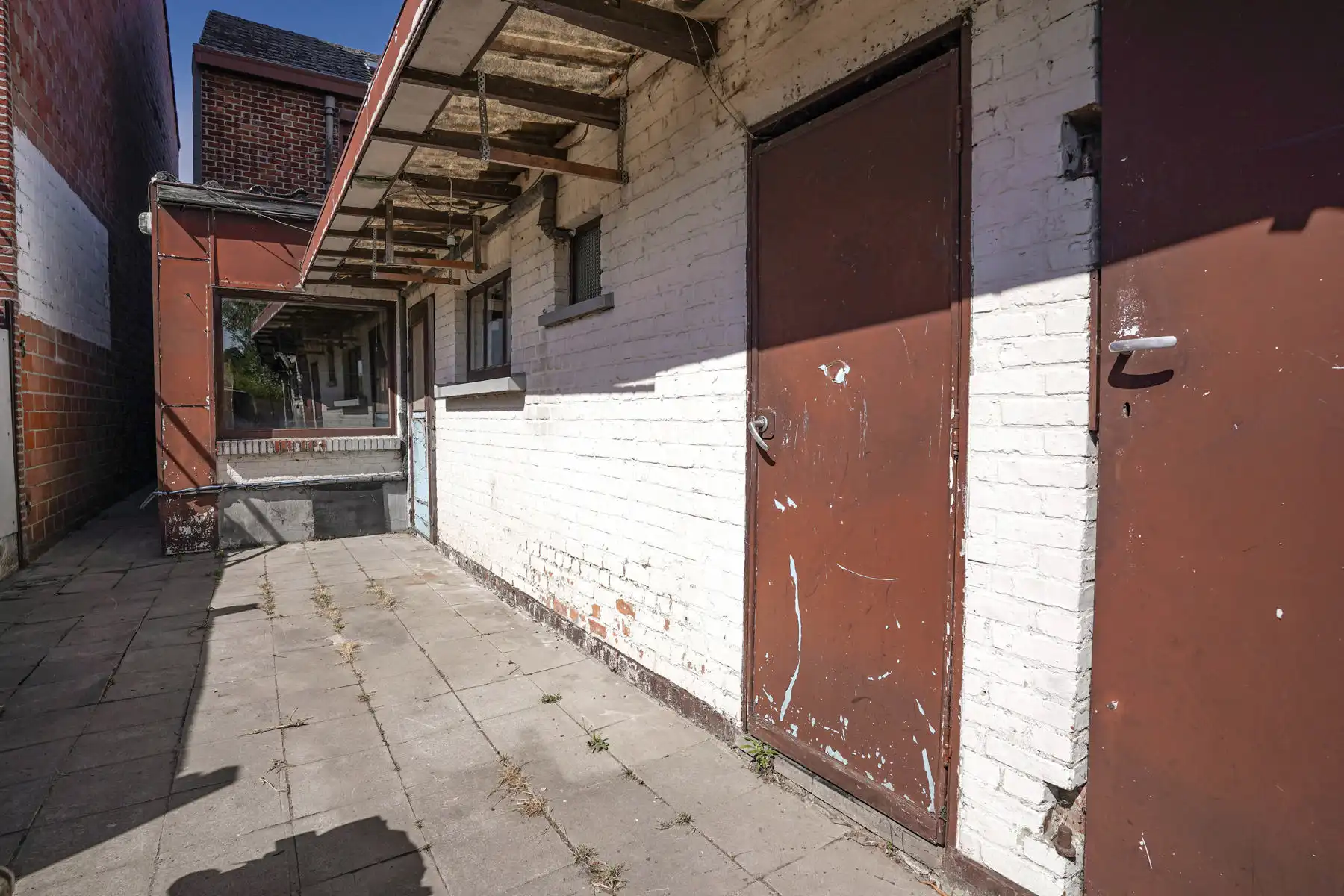 Te renoveren rijwoning met tuin te Kapelle-op-den-Bos foto 23